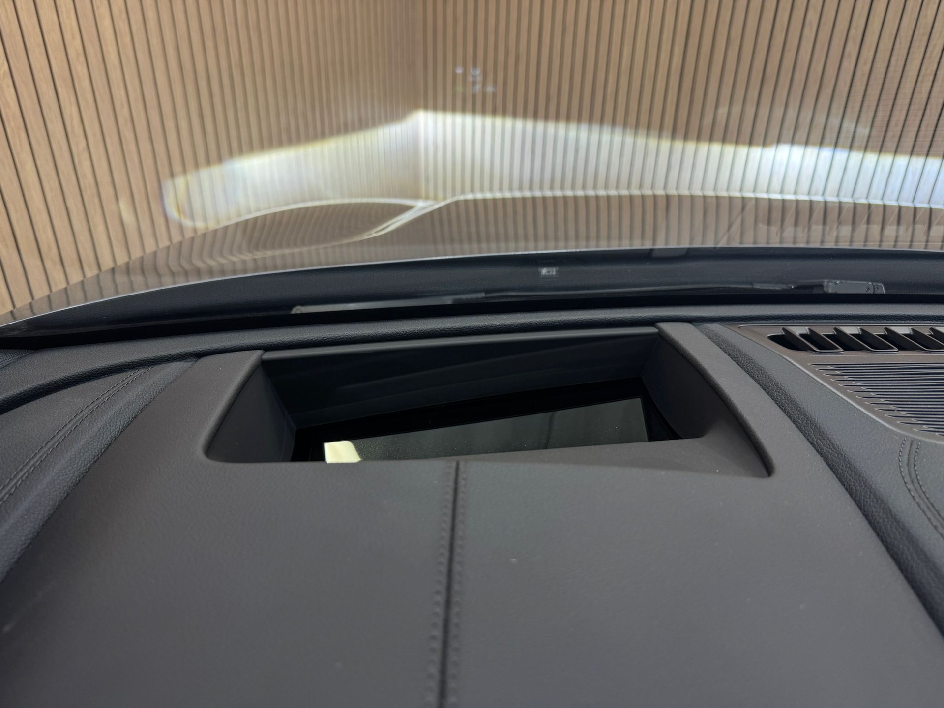 BYD Seal U DM-i Design AWD-image-24