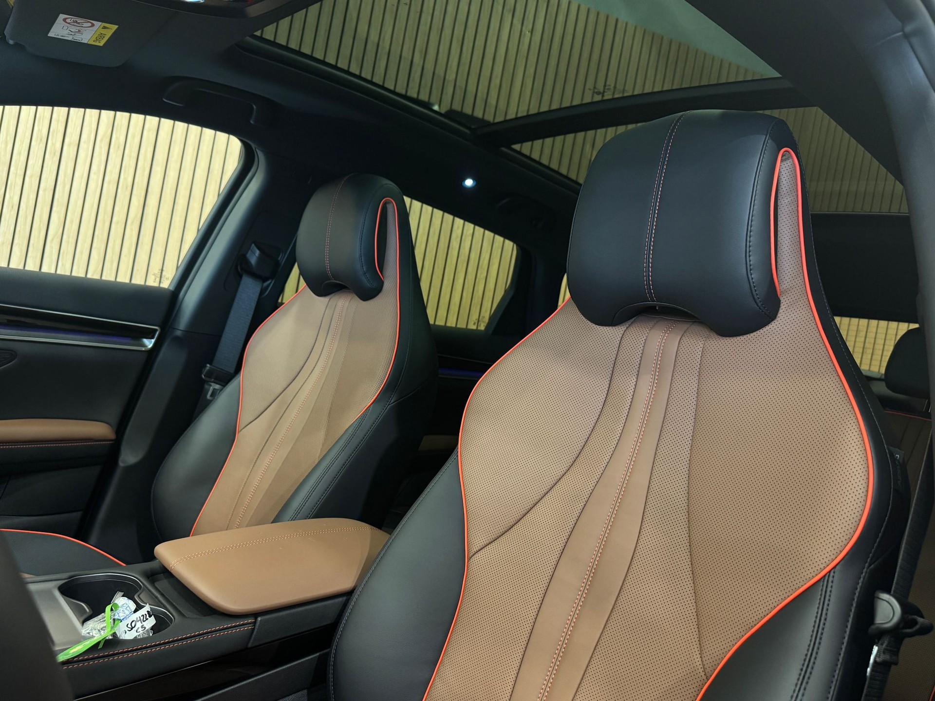 BYD Seal U DM-i Design AWD-image-25