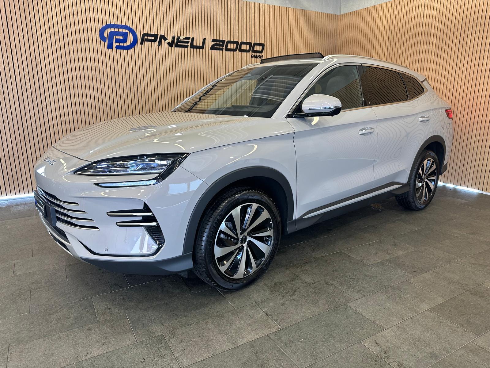 BYD Seal U DM-i Design AWD *Nardo Grey*-image-0