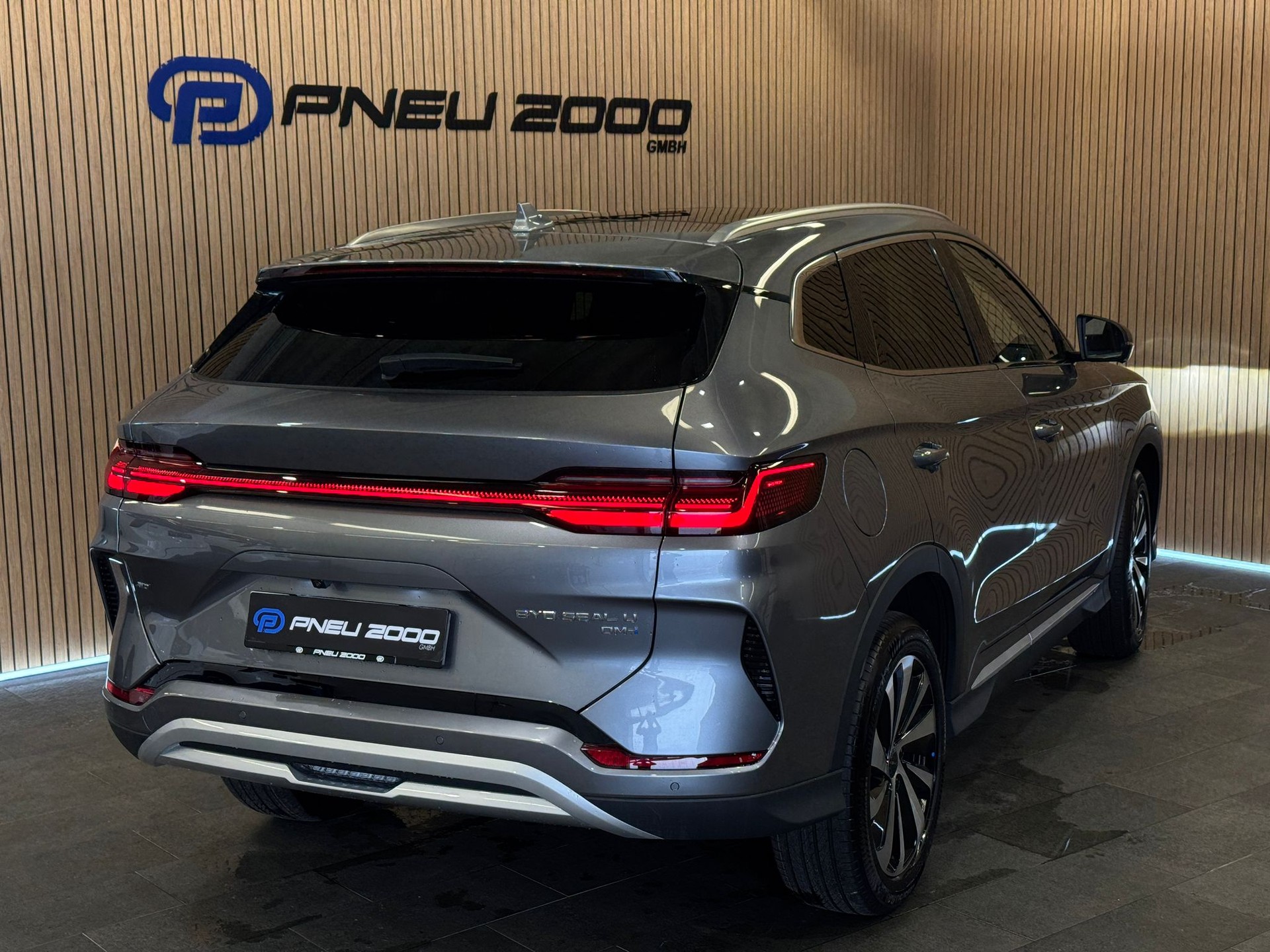 BYD Seal U DM-i Design AWD-image-2