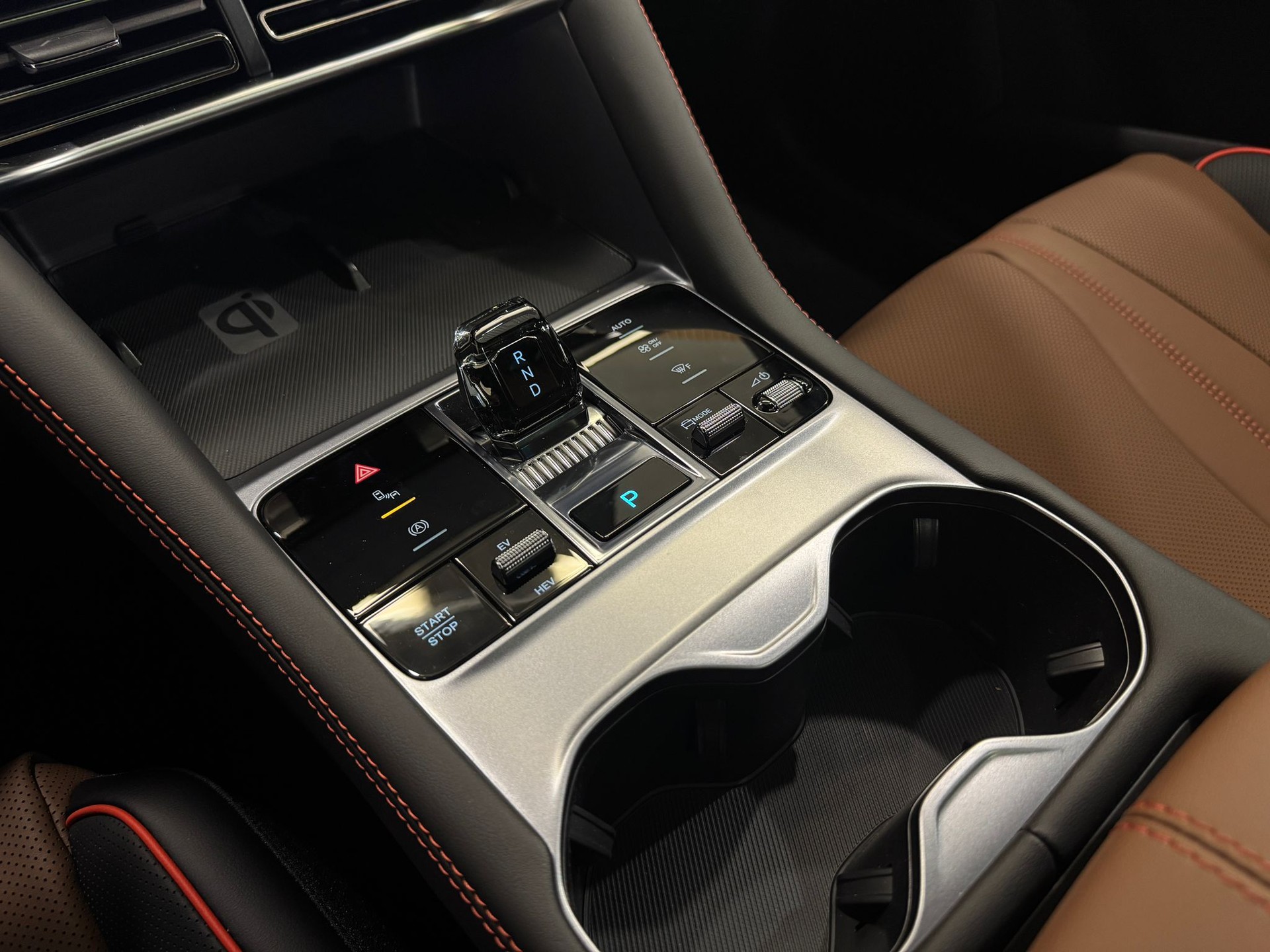 BYD Seal U DM-i Design AWD-image-11