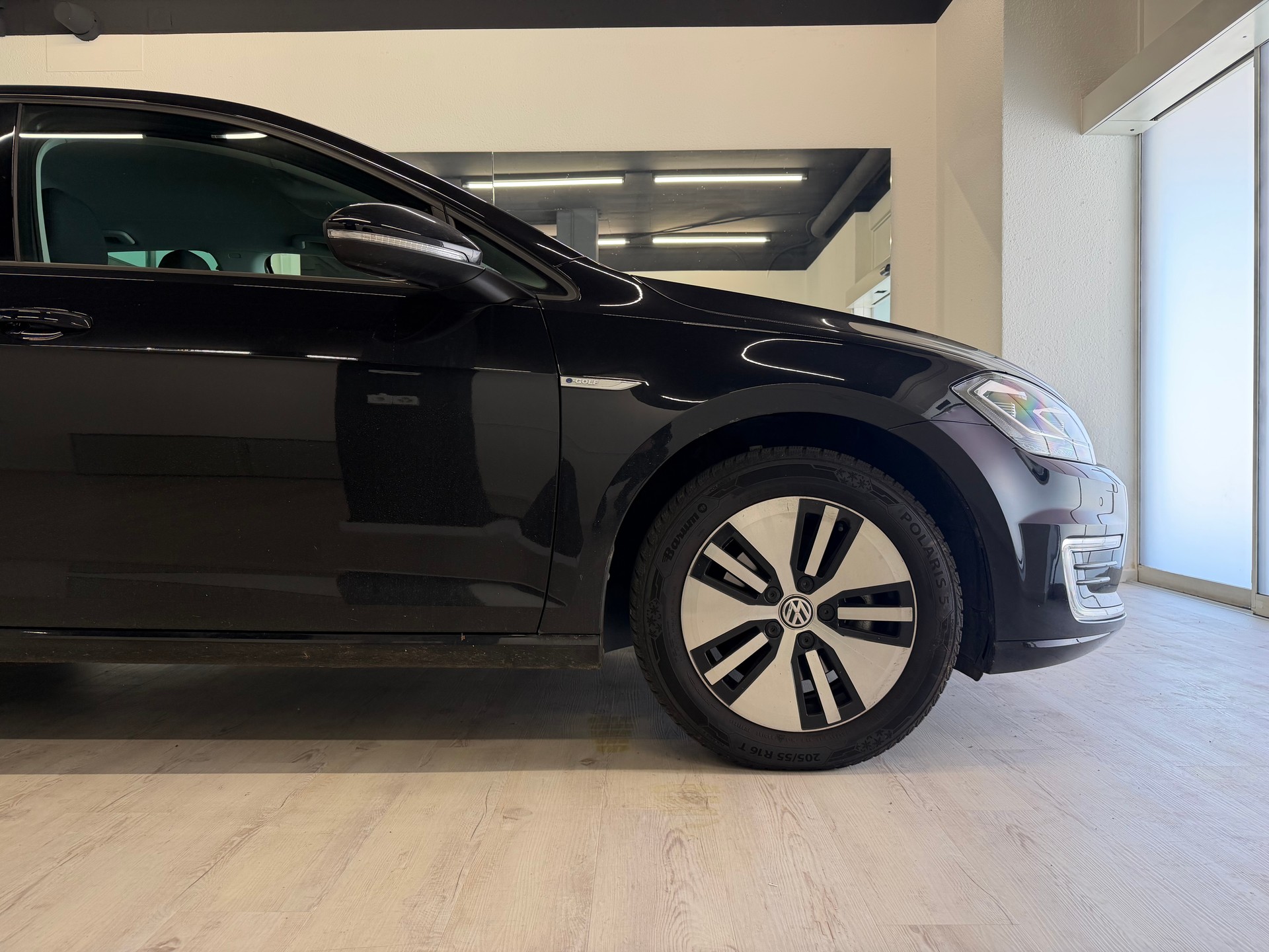 VW e-Golf-image-12