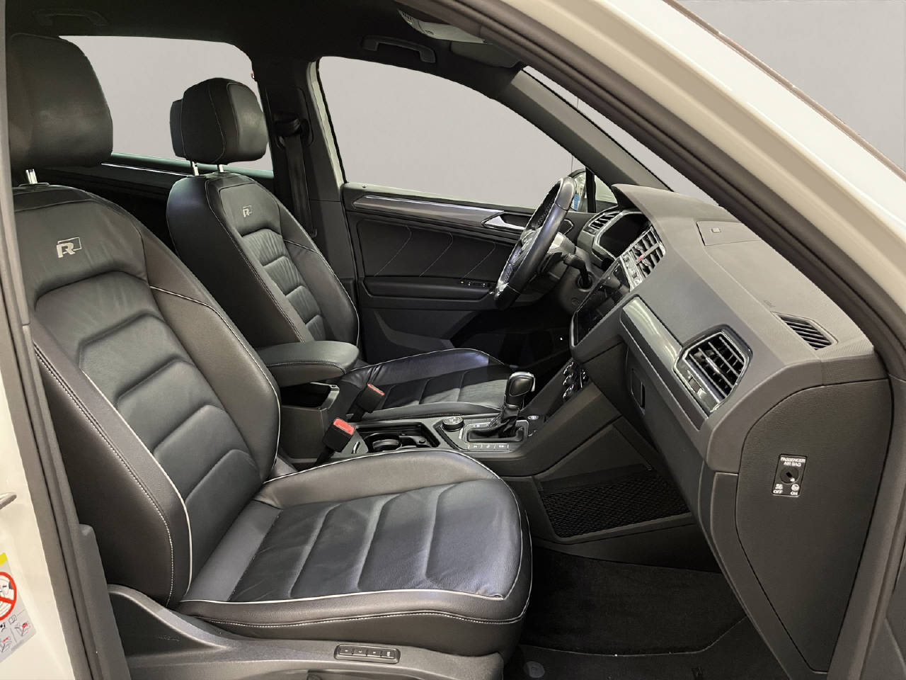 VW Tiguan 2.0 TDI SCR Highline DSG-image-11