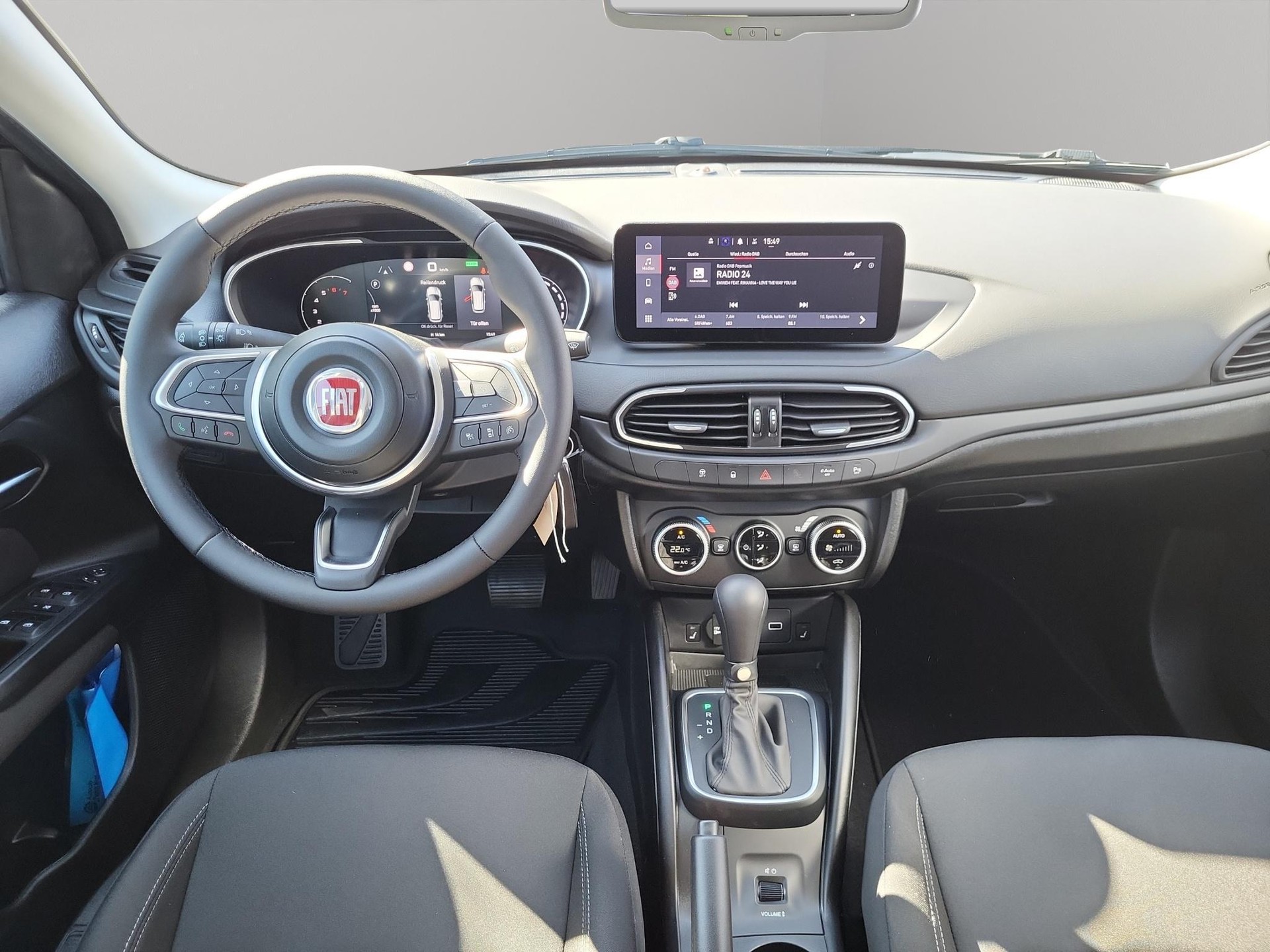 FIAT Tipo SW 1.5 Hybrid Swiss Cross-image-7