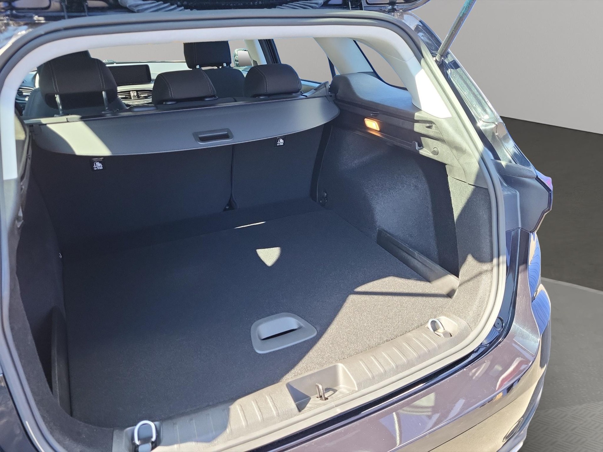 FIAT Tipo SW 1.5 Hybrid Swiss Cross-image-11