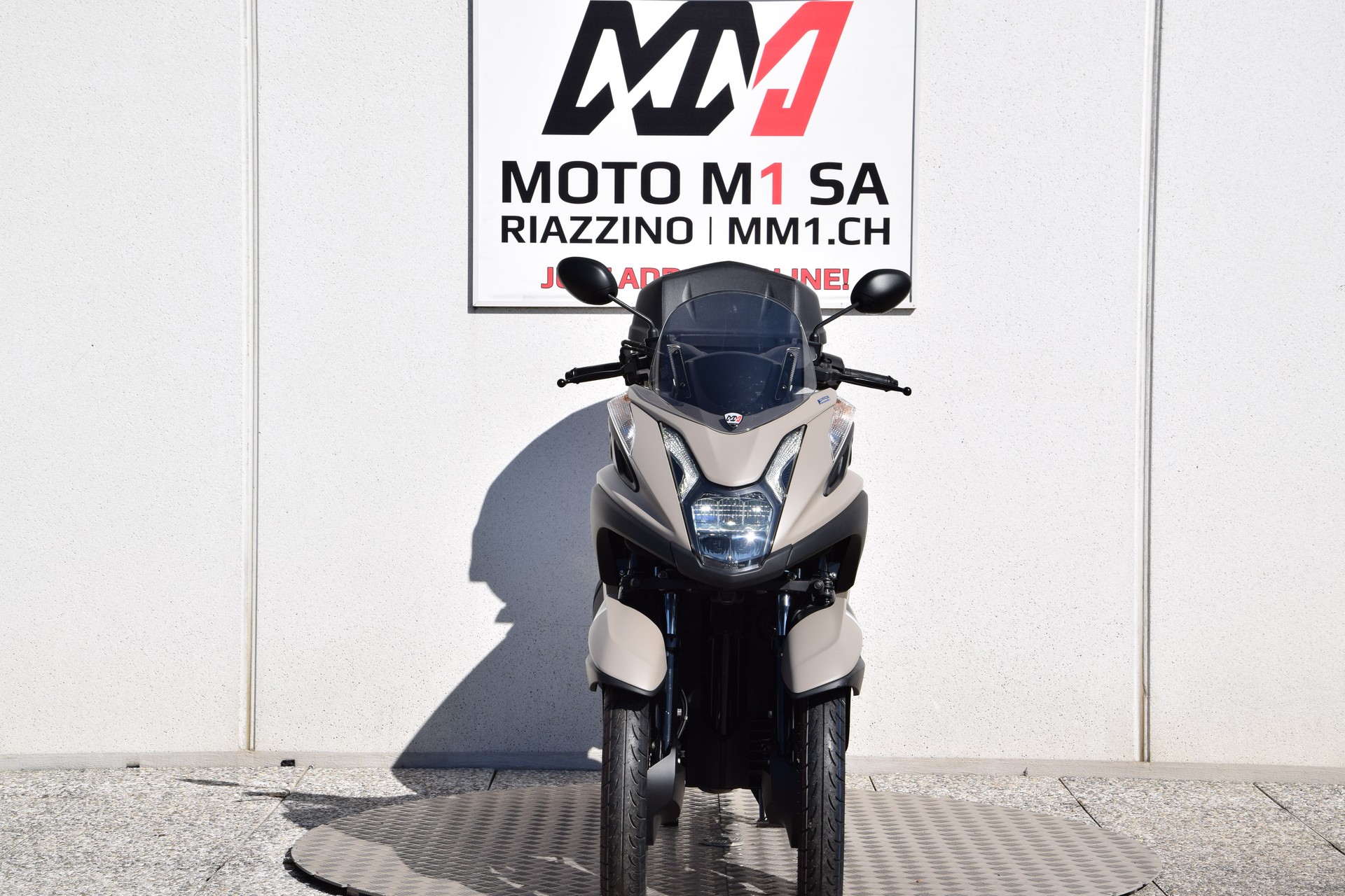 YAMAHA Tricity MW 125 ABS-showroom-element-2
