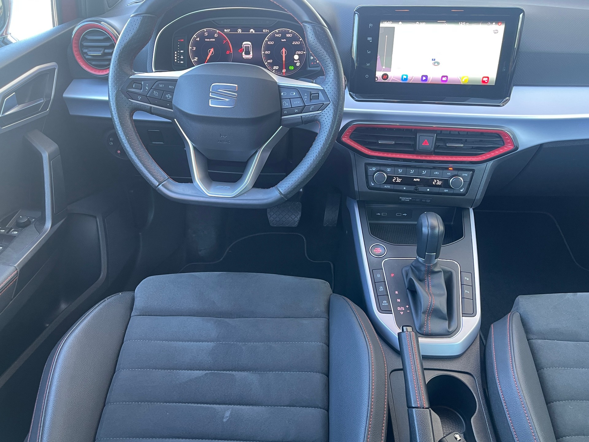 SEAT Arona 1.0 TSI Eco Hola FR DSG-image-11