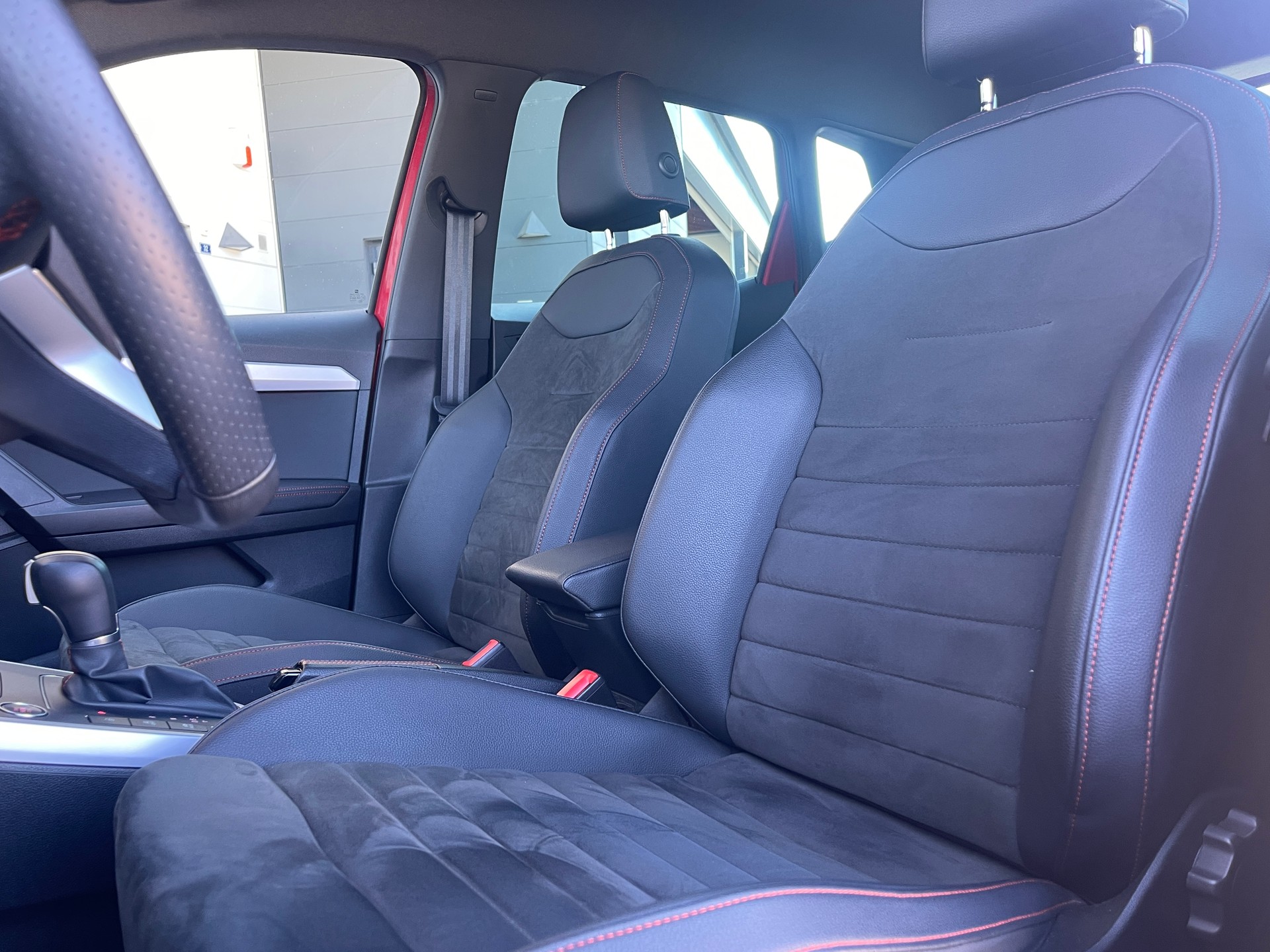 SEAT Arona 1.0 TSI Eco Hola FR DSG-image-7