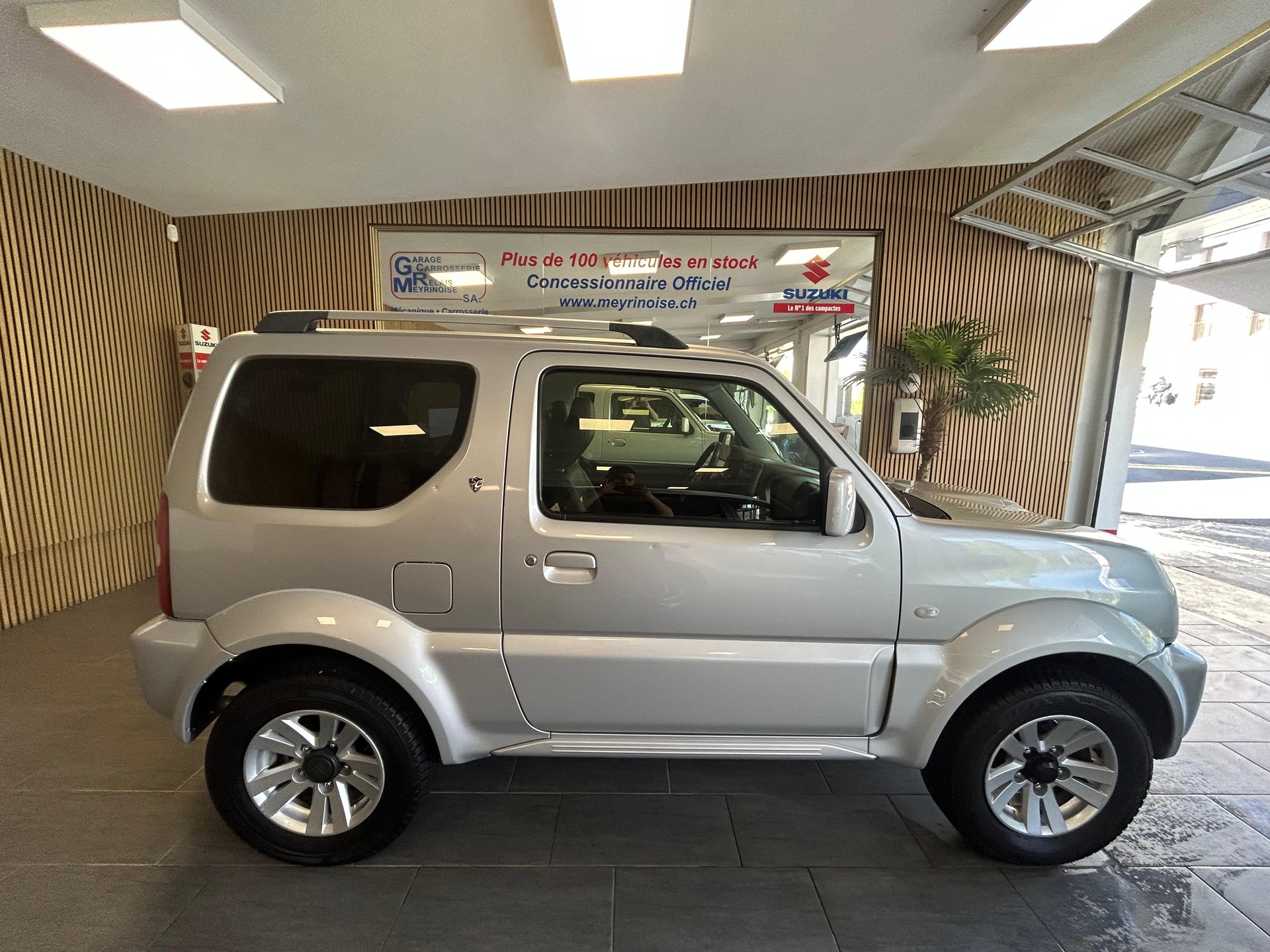 SUZUKI Jimny Wagon 1.3 4WD GL Top Sergio Cellano 4 PLACES/4 SITZE-image-0