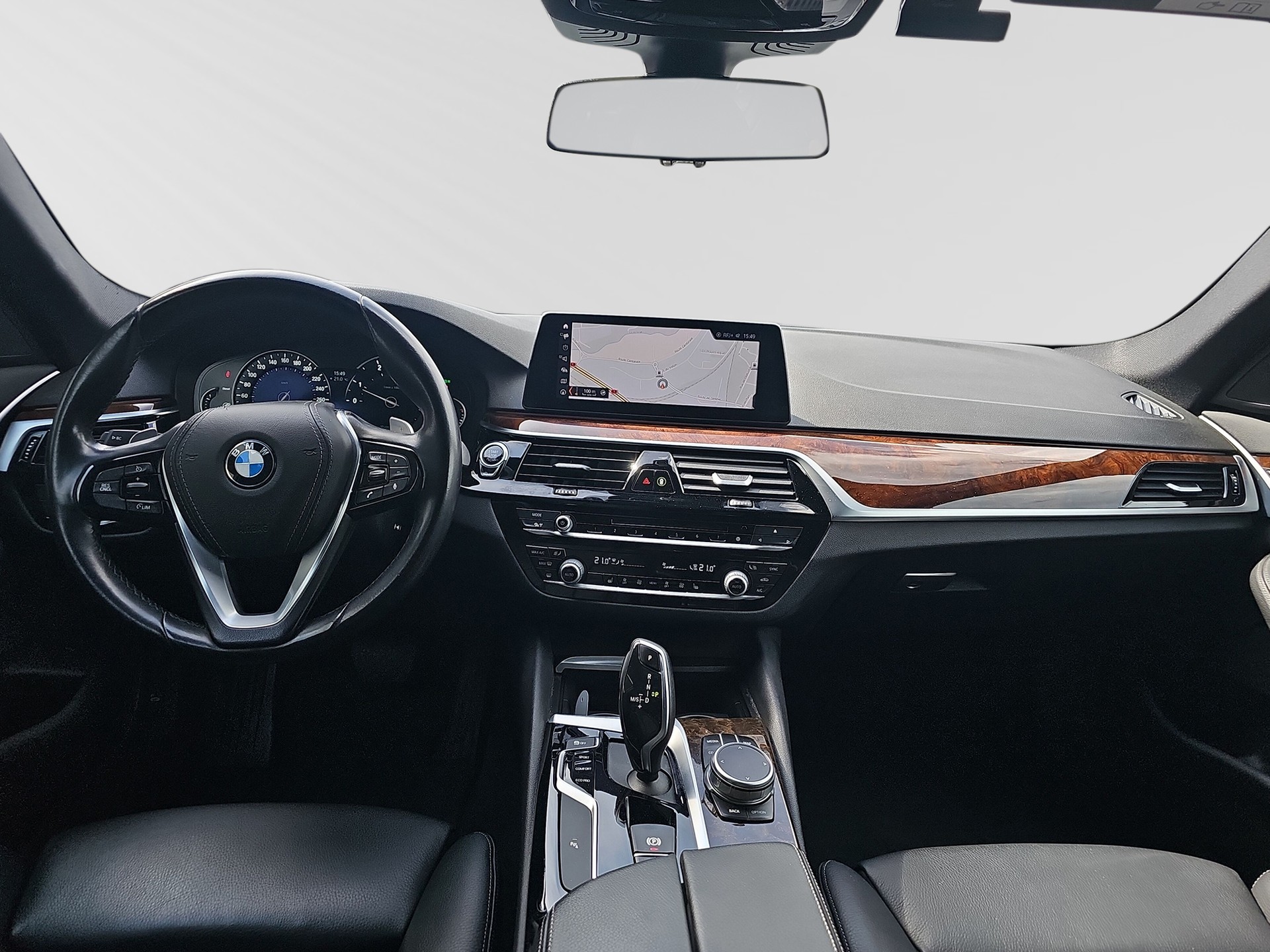 BMW 520d xDrive Sport Line Steptronic-image-5
