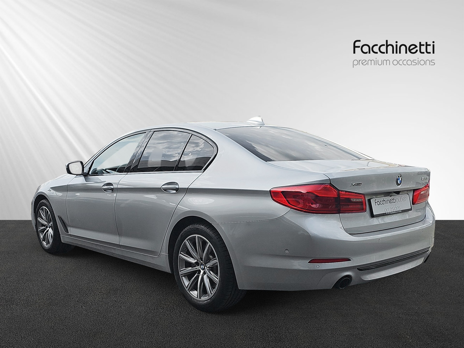 BMW 520d xDrive Sport Line Steptronic-image-2
