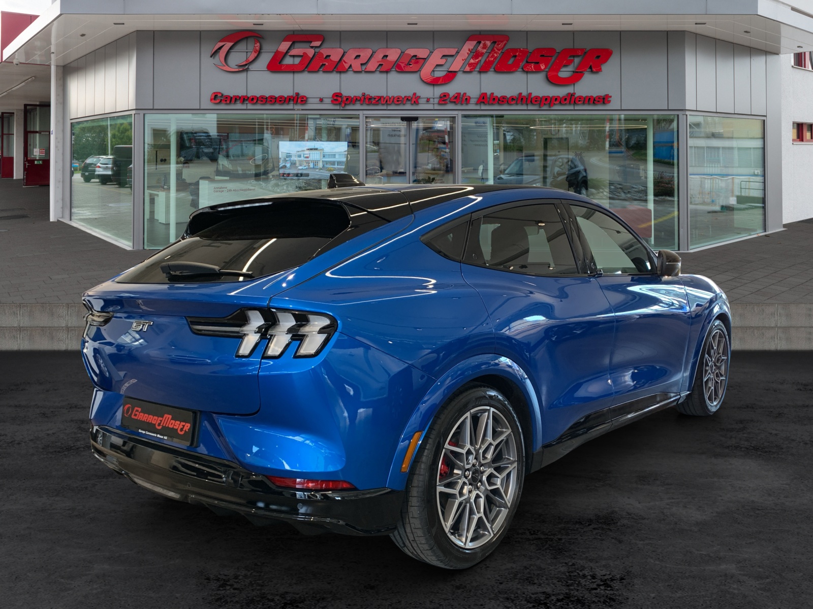 FORD Mustang Mach-E Extended GT AWD-image-3