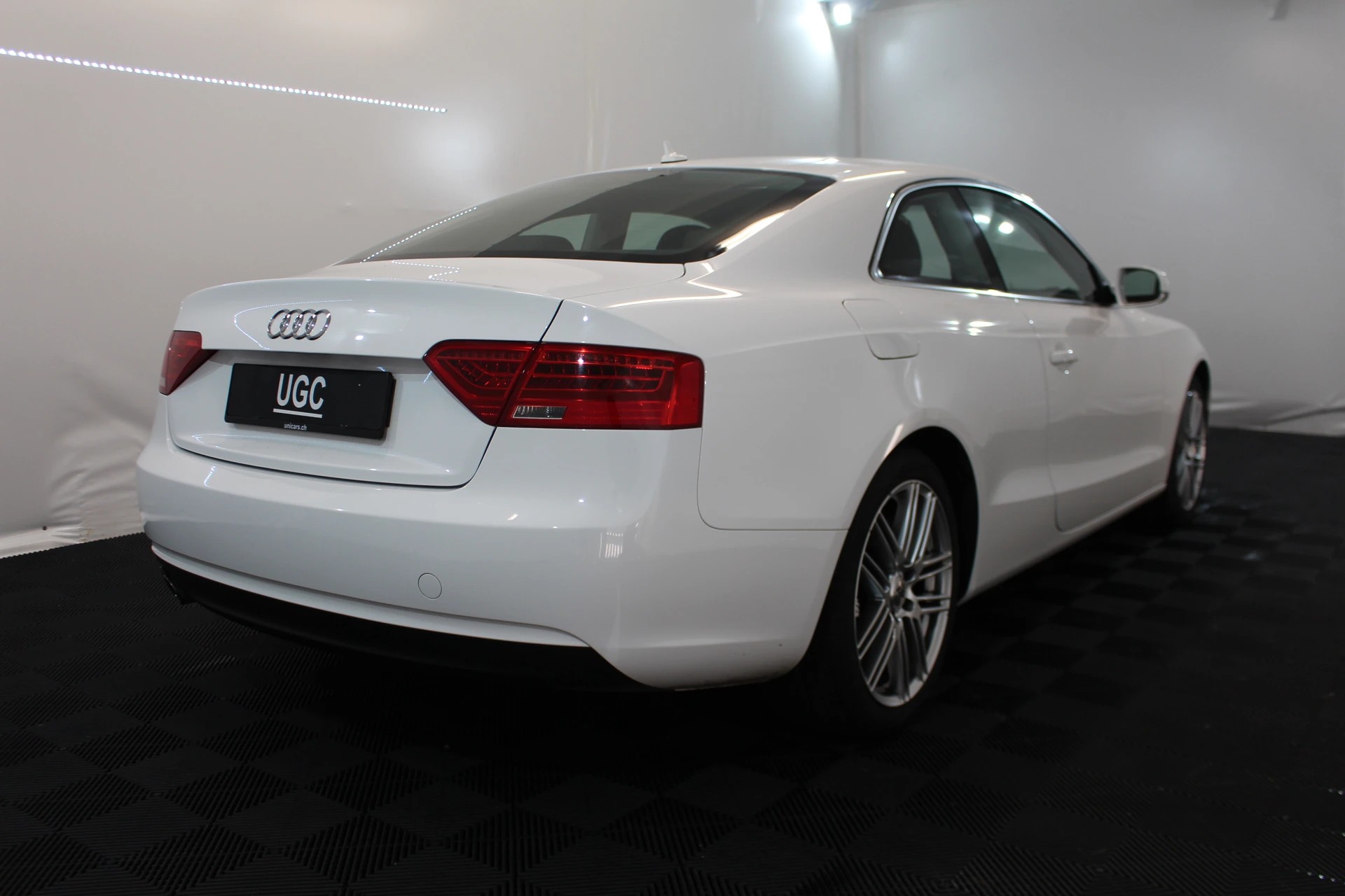 AUDI A5 Coupé 1.8 TFSI 170 M-Tronic-image-5