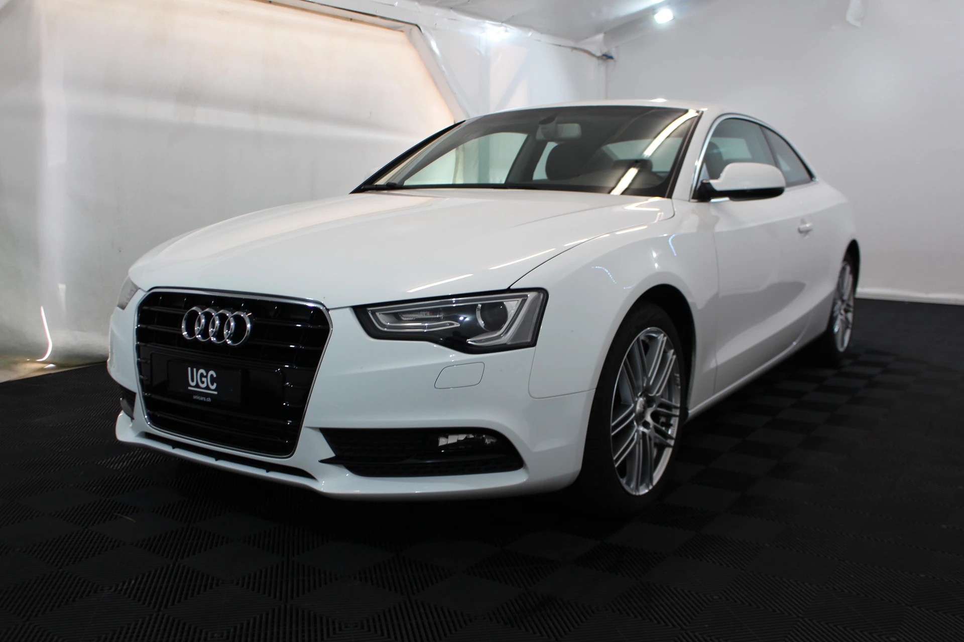 AUDI A5 Coupé 1.8 TFSI 170 M-Tronic-image-2