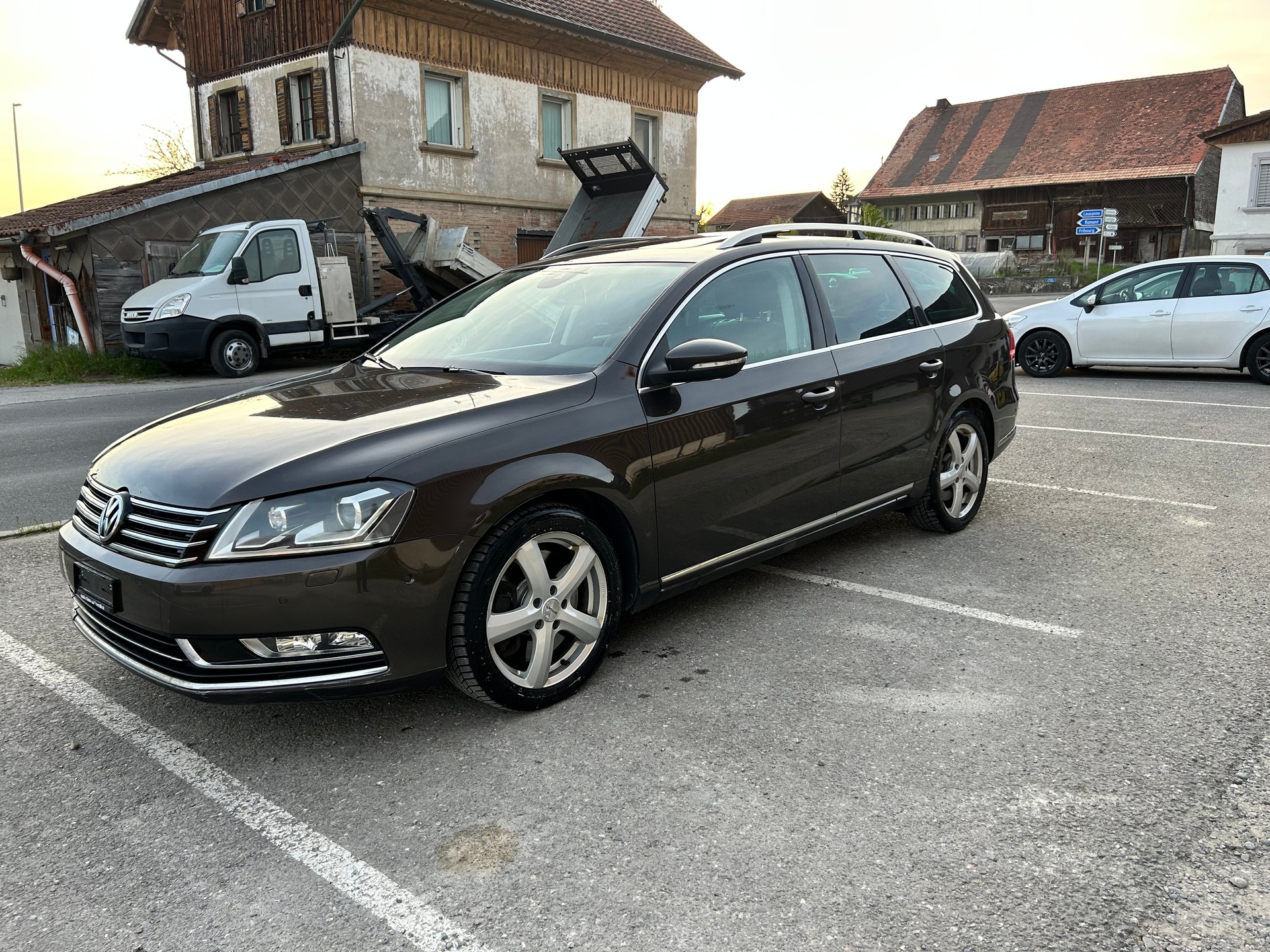 VW Passat Variant 3.6 FSI Highline 4Motion DSG-image-1