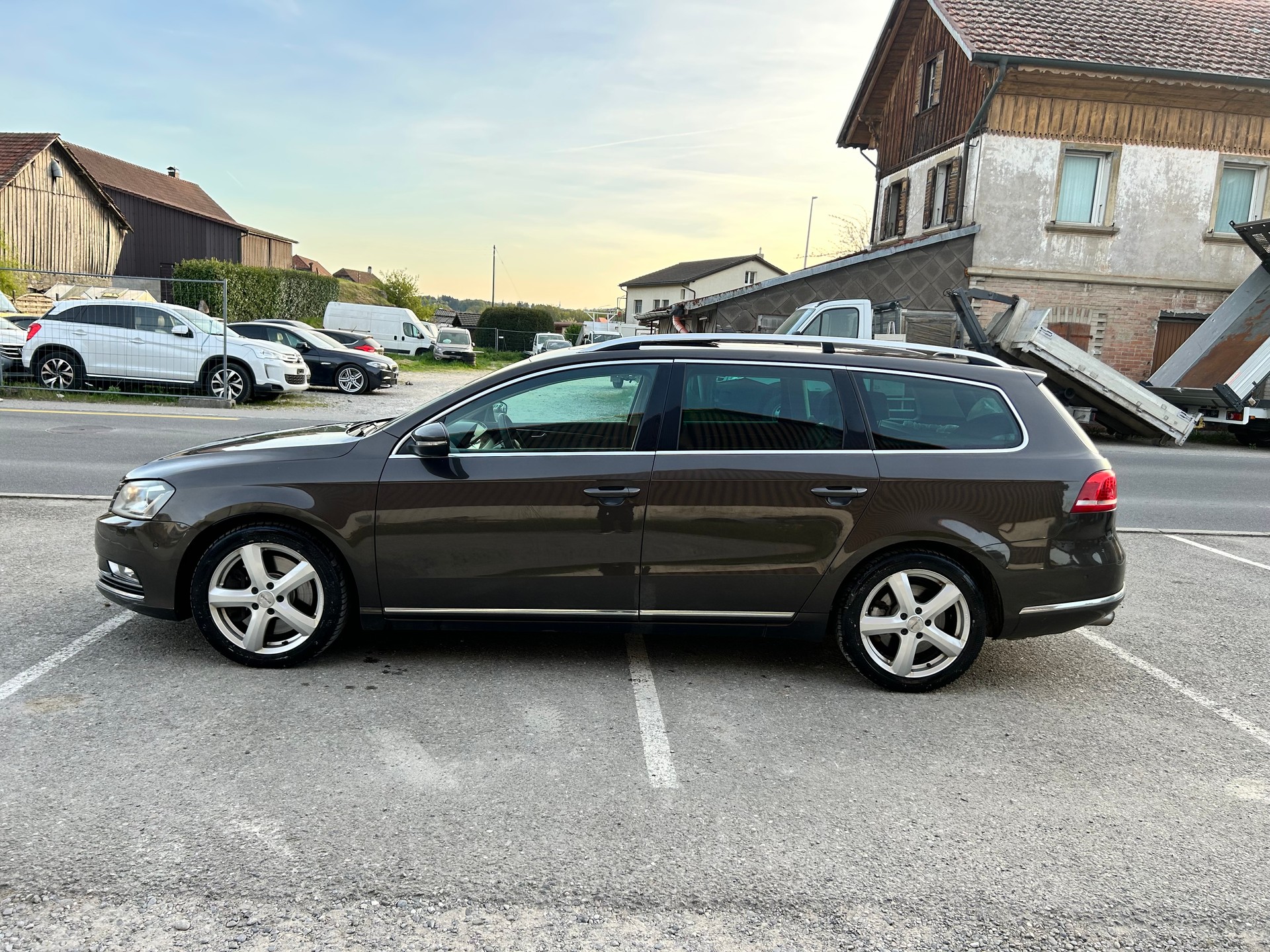 VW Passat Variant 3.6 FSI Highline 4Motion DSG-image-4