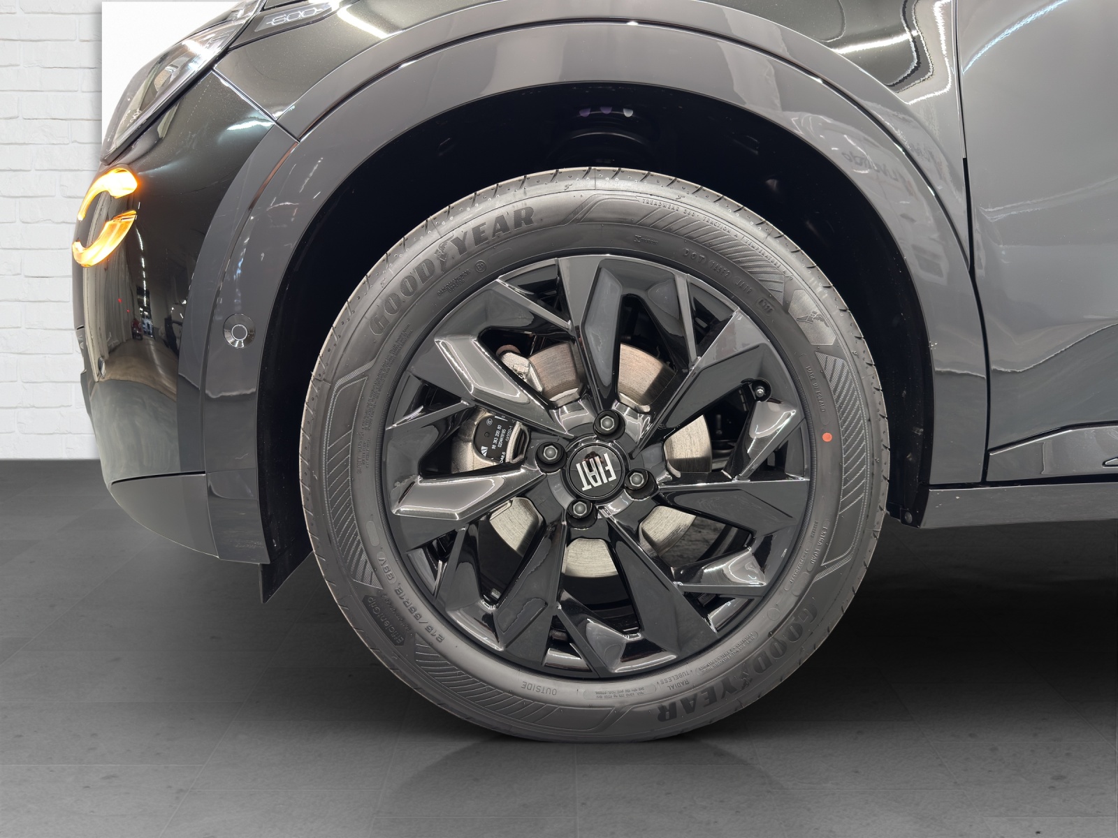 FIAT 600 1.2 Hybrid 145 Sport-image-5