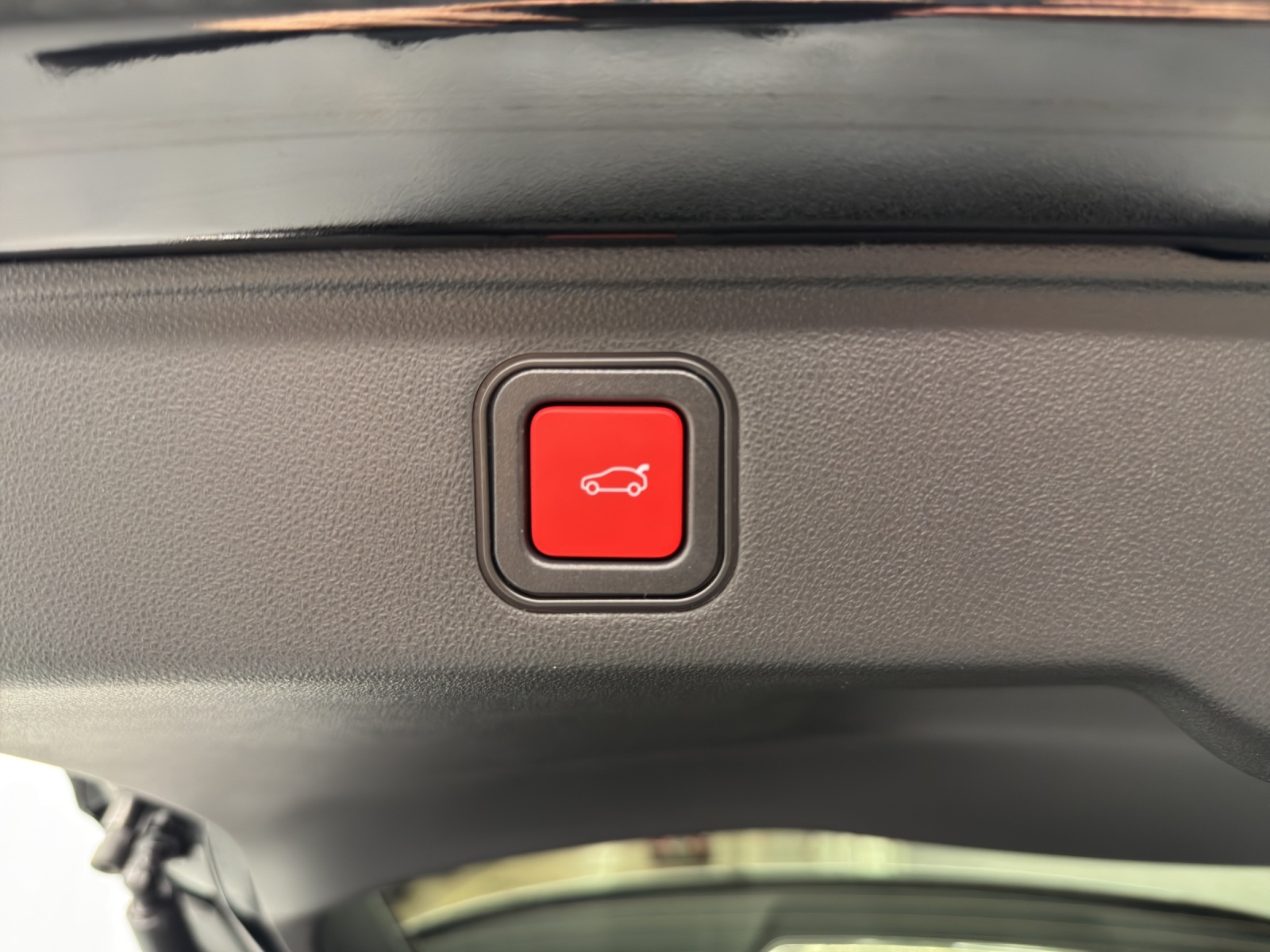FIAT 600 1.2 Hybrid 145 Sport-image-11