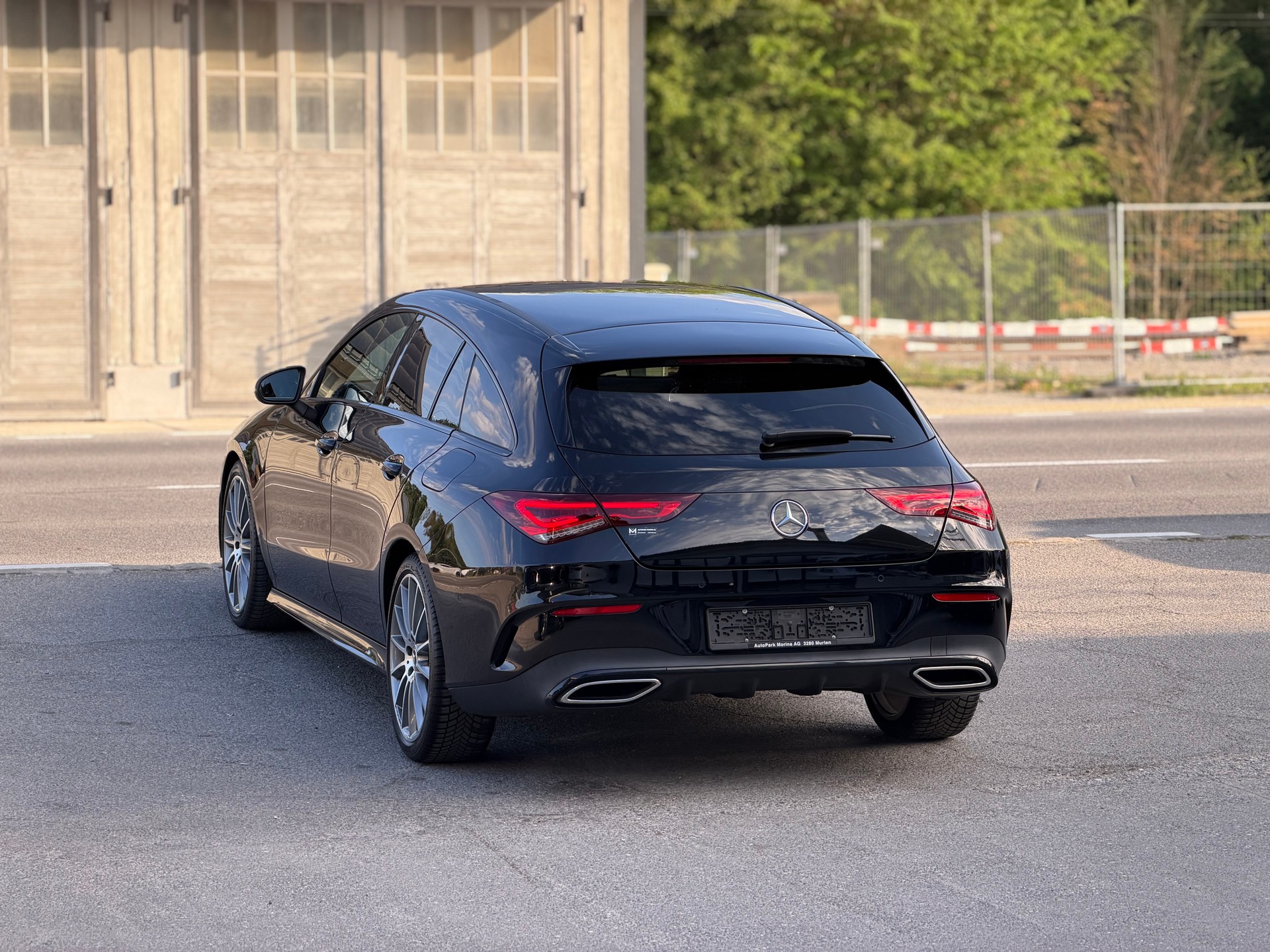 MERCEDES-BENZ CLA Shooting Brake 220 7G-DCT AMG Line-image-6
