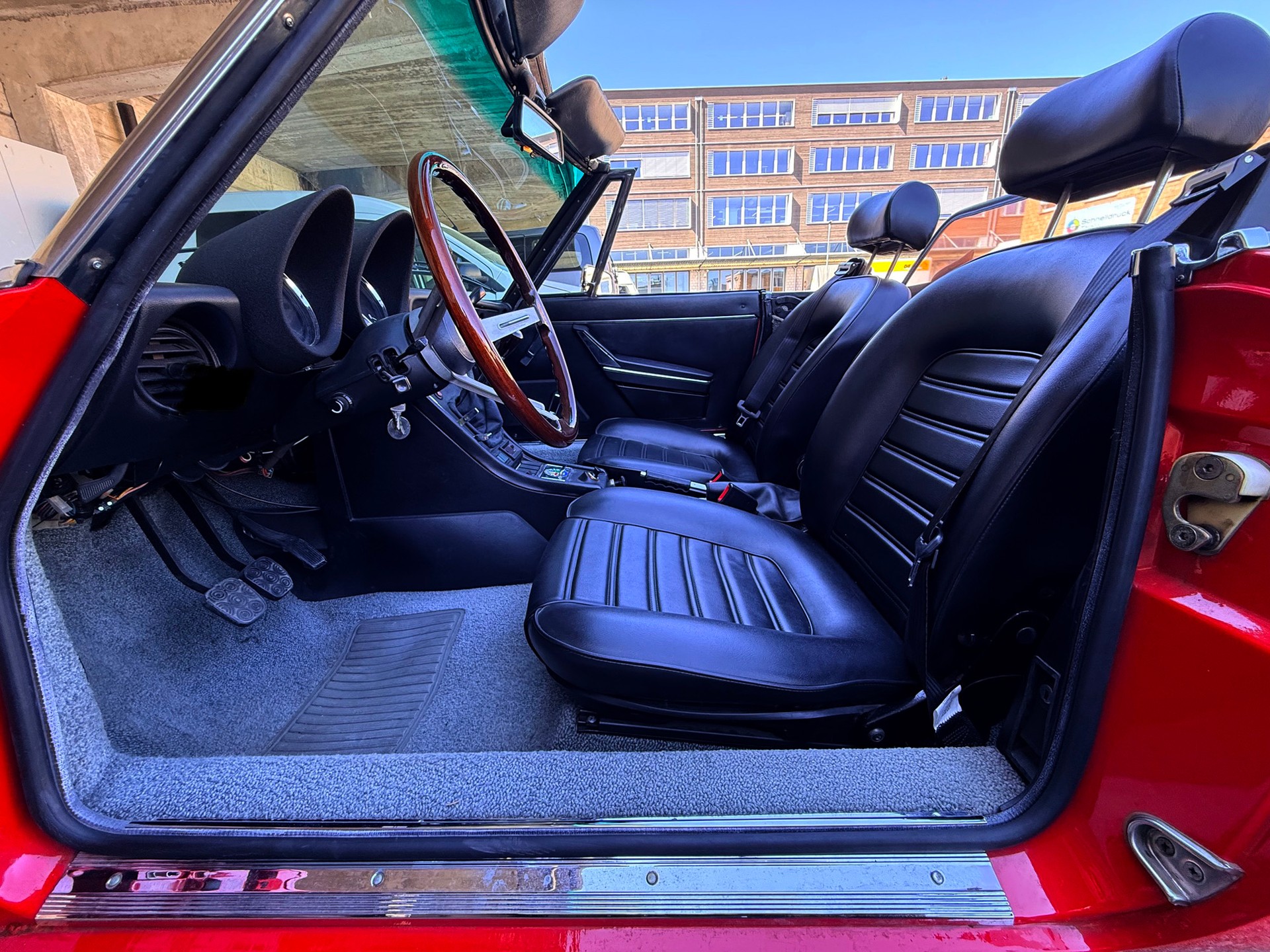 ALFA ROMEO Spider 2.0 (Veloce)-image-23
