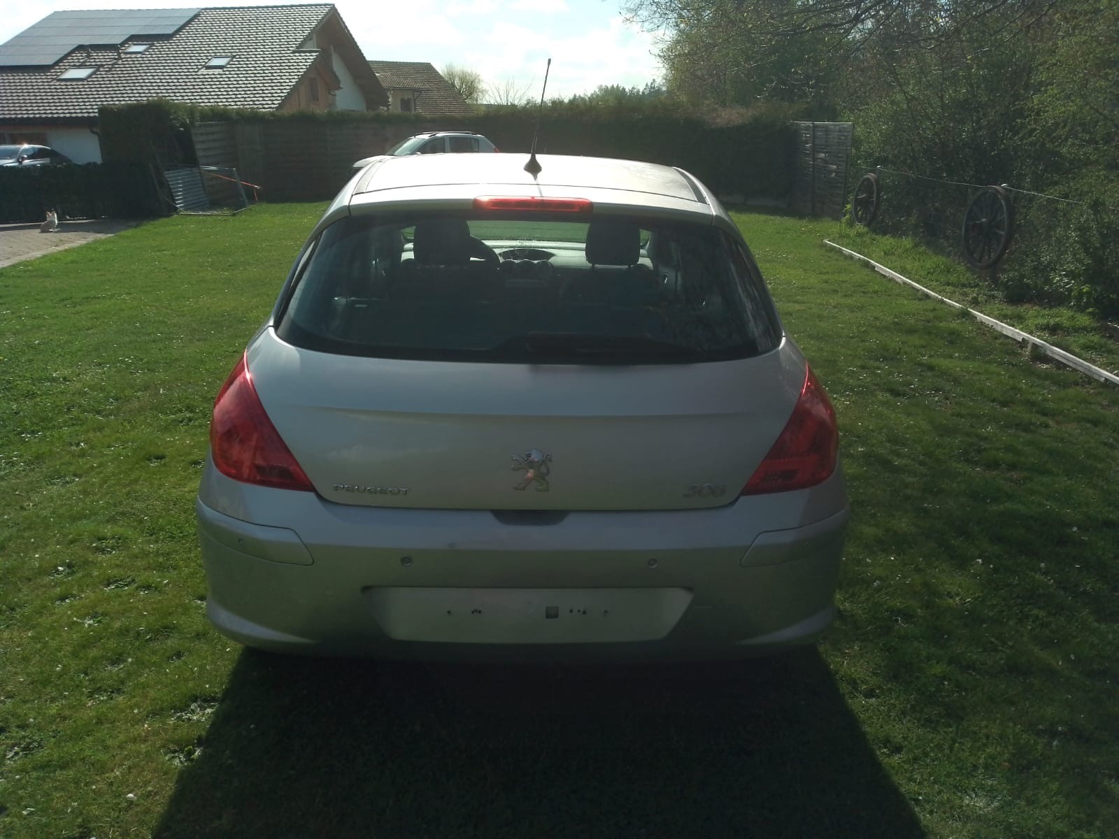 PEUGEOT 308-image-1