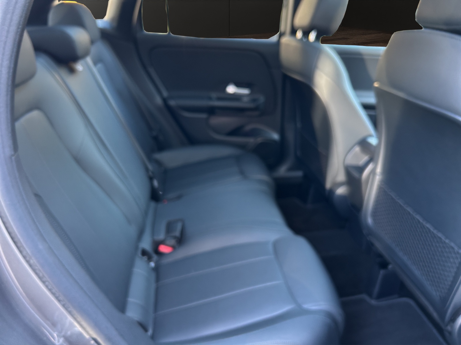 MERCEDES-BENZ GLA 250 4Matic Style 8G-DCT-image-16