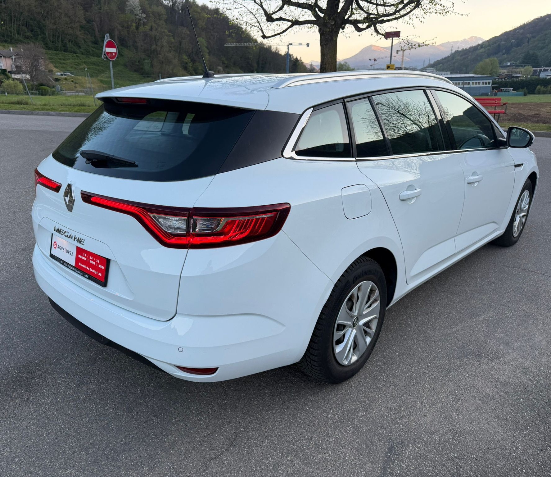 RENAULT Mégane Grandtour 1.5 dCi Zen EDC-image-2