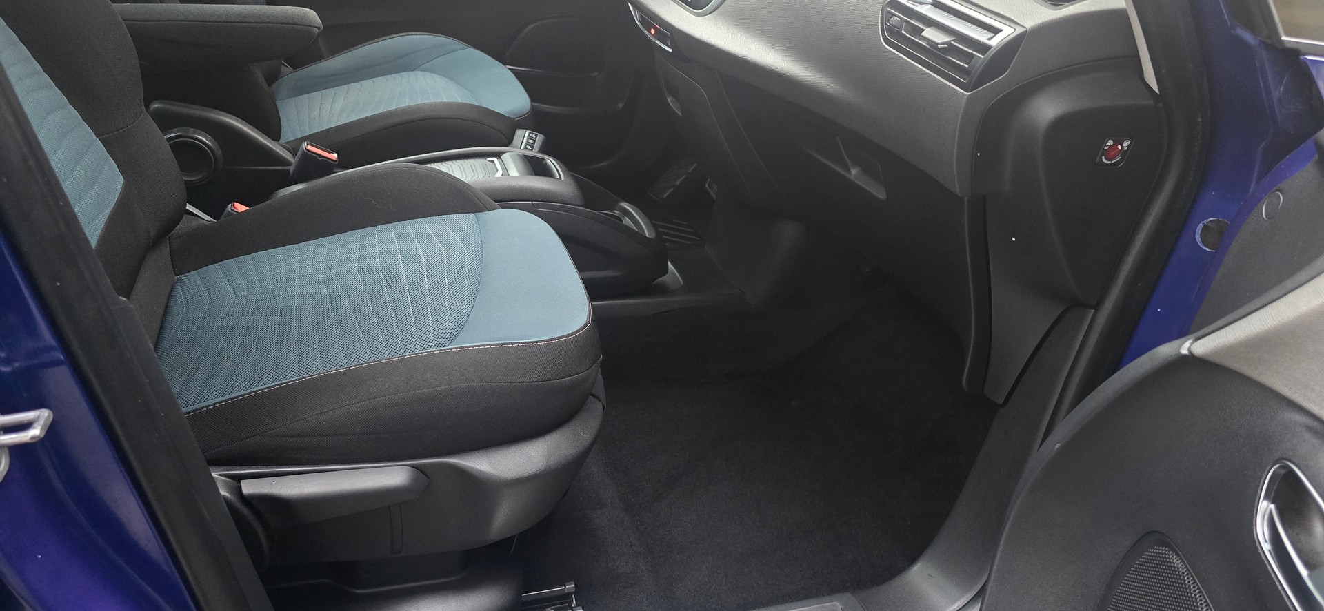 CITROEN C4 Picasso 1.2 Pure Tech Feel Edition EAT6-image-12