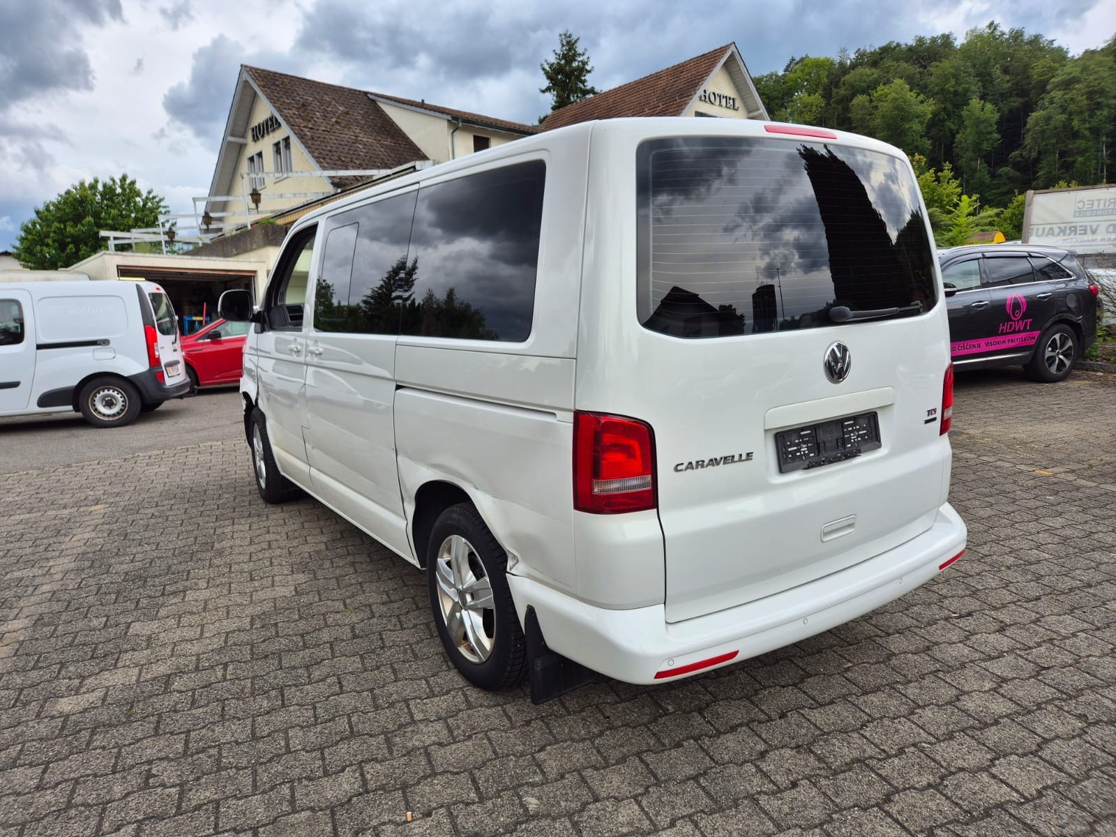 VW T5 Caravelle Comfortline 2.0 TDI CR 4Motion DSG-image-3