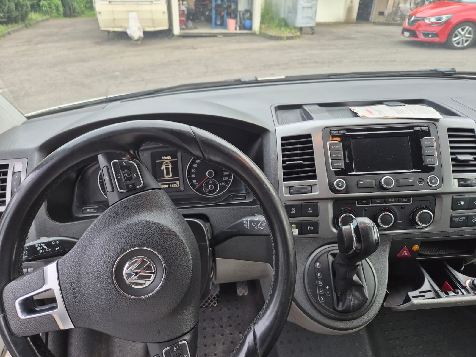 VW T5 Caravelle Comfortline 2.0 TDI CR 4Motion DSG-image-7