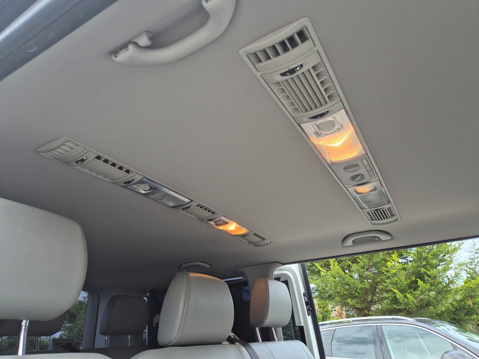 VW T5 Caravelle Comfortline 2.0 TDI CR 4Motion DSG-image-10