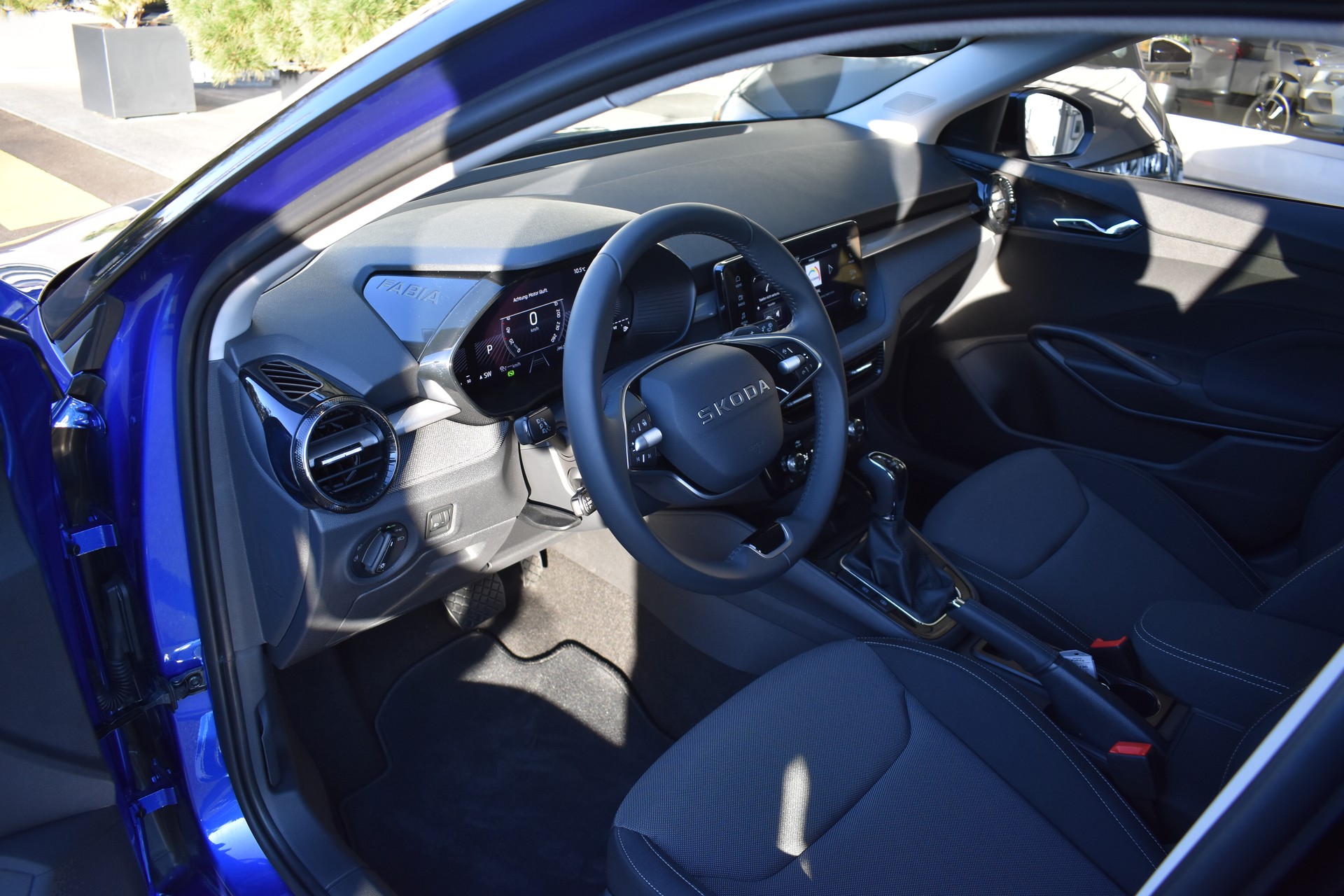 SKODA Fabia 1.0 TSI Selection DSG-image-5