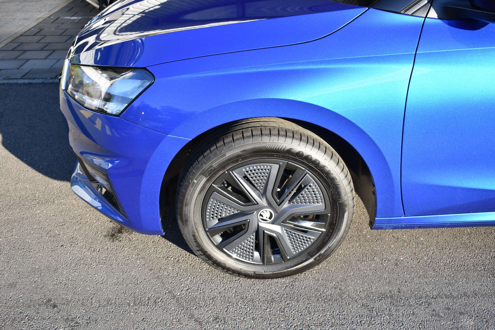 SKODA Fabia 1.0 TSI Selection DSG-image-9
