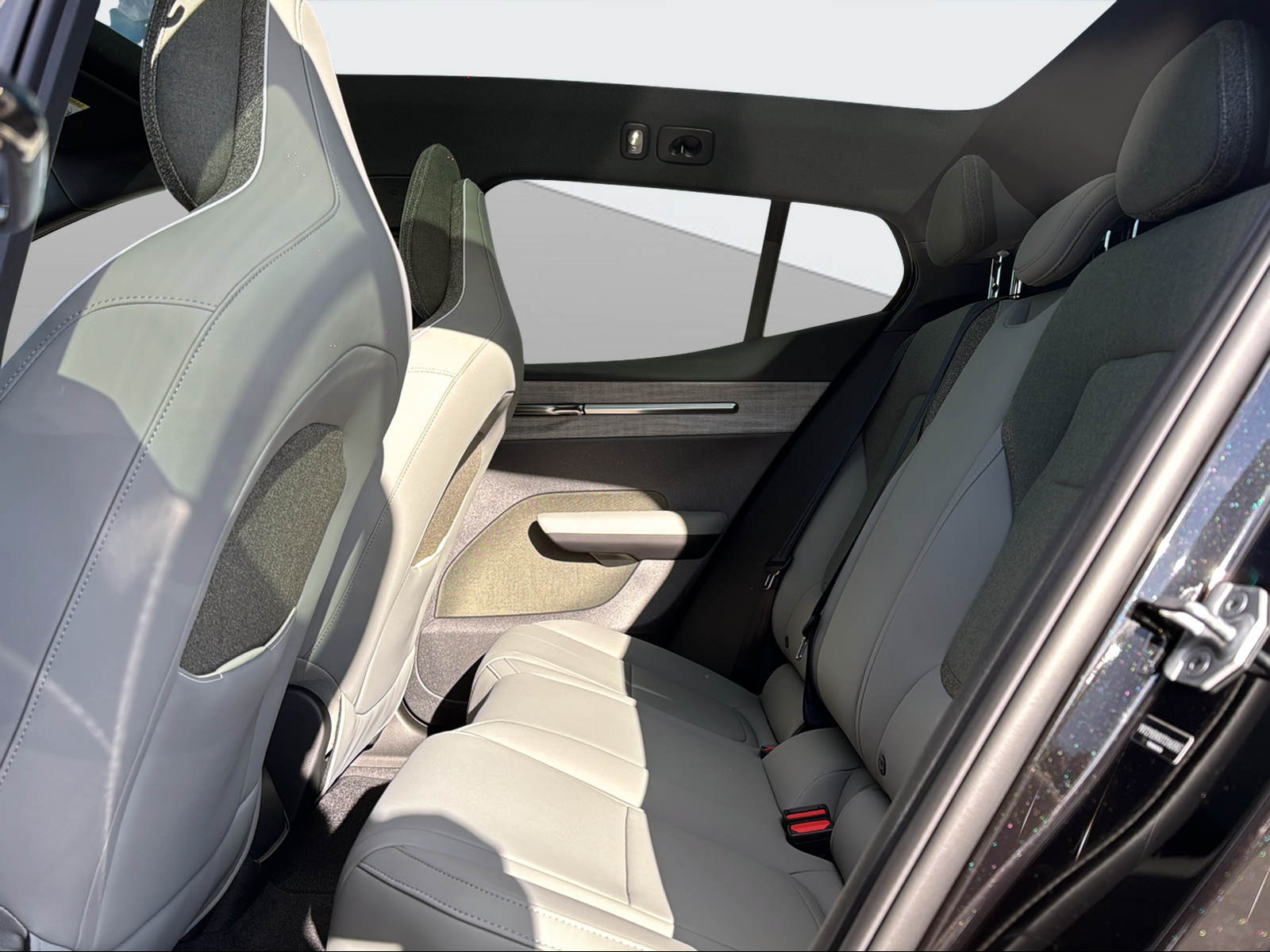 VOLVO EX 30 CC E60 Twin Performance AWD-image-13