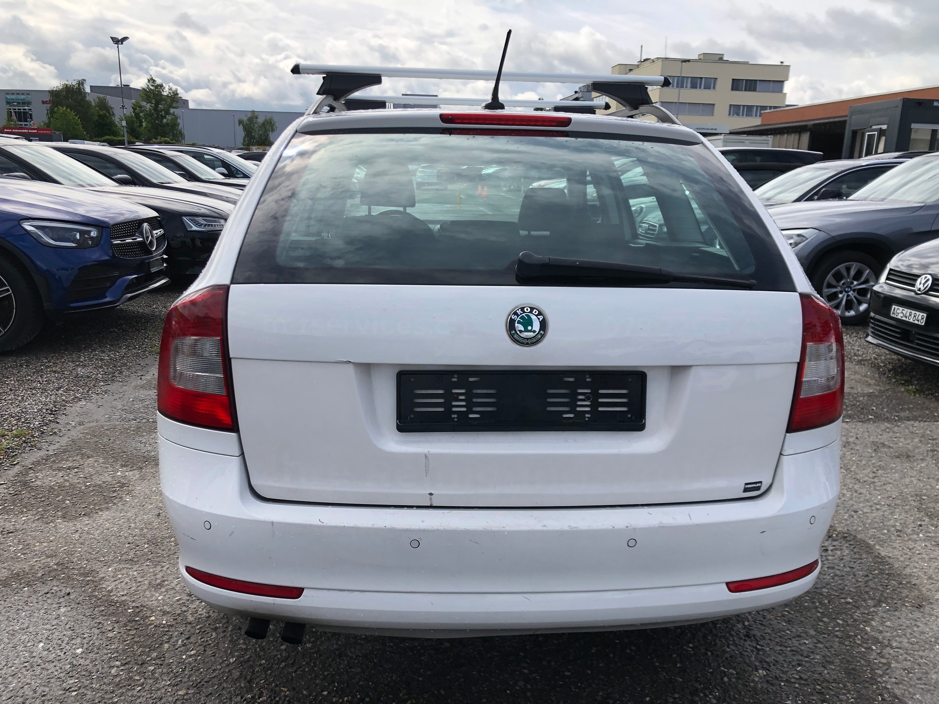 SKODA Octavia Combi 2.0 TDI Adventure 4x4 DSG-image-4