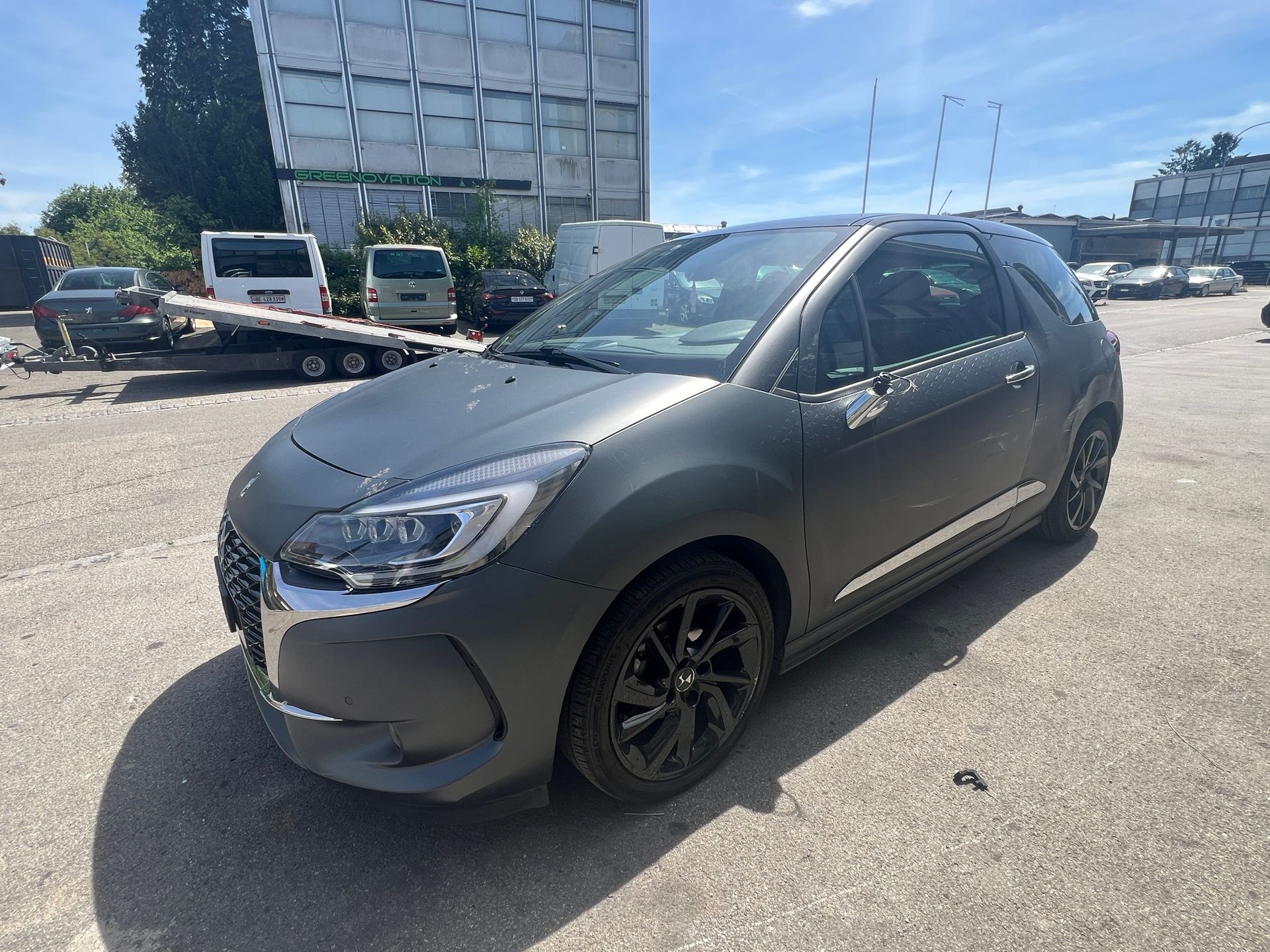 DS AUTOMOBILES DS 3 1.2 PureTech Dark Side-image-1