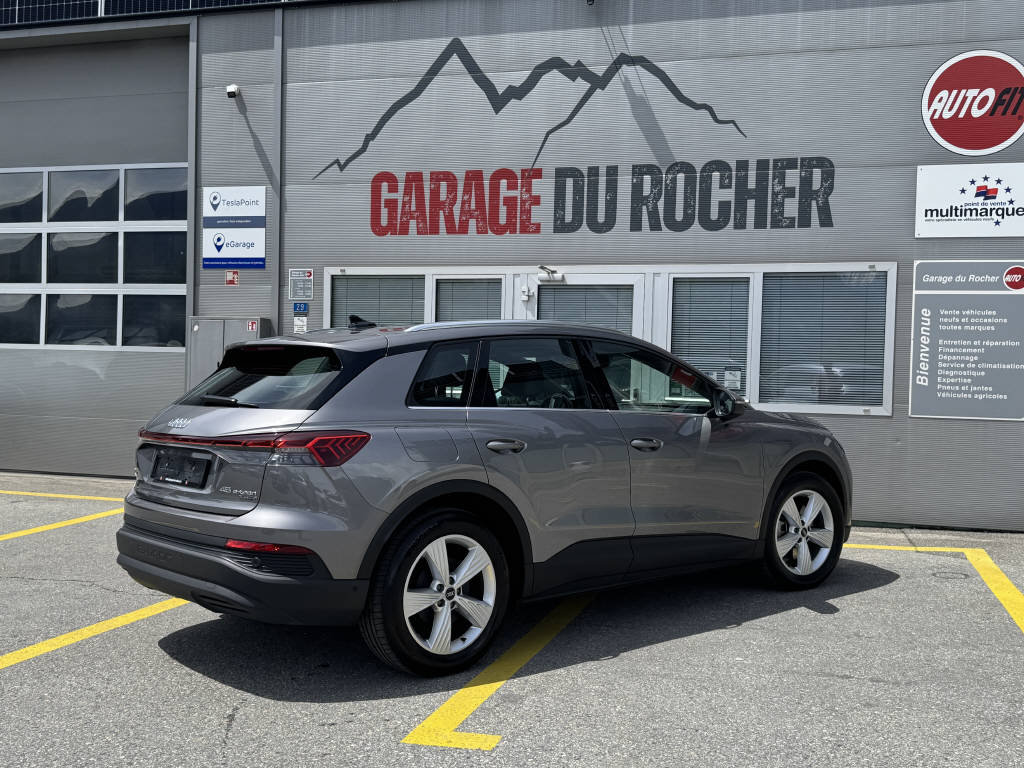 AUDI Q4 e-tron 45 quattro-image-8