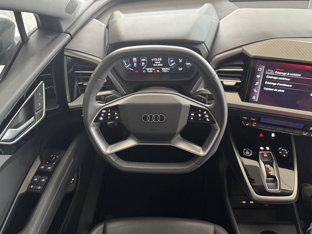 AUDI Q4 e-tron 45 quattro-image-17