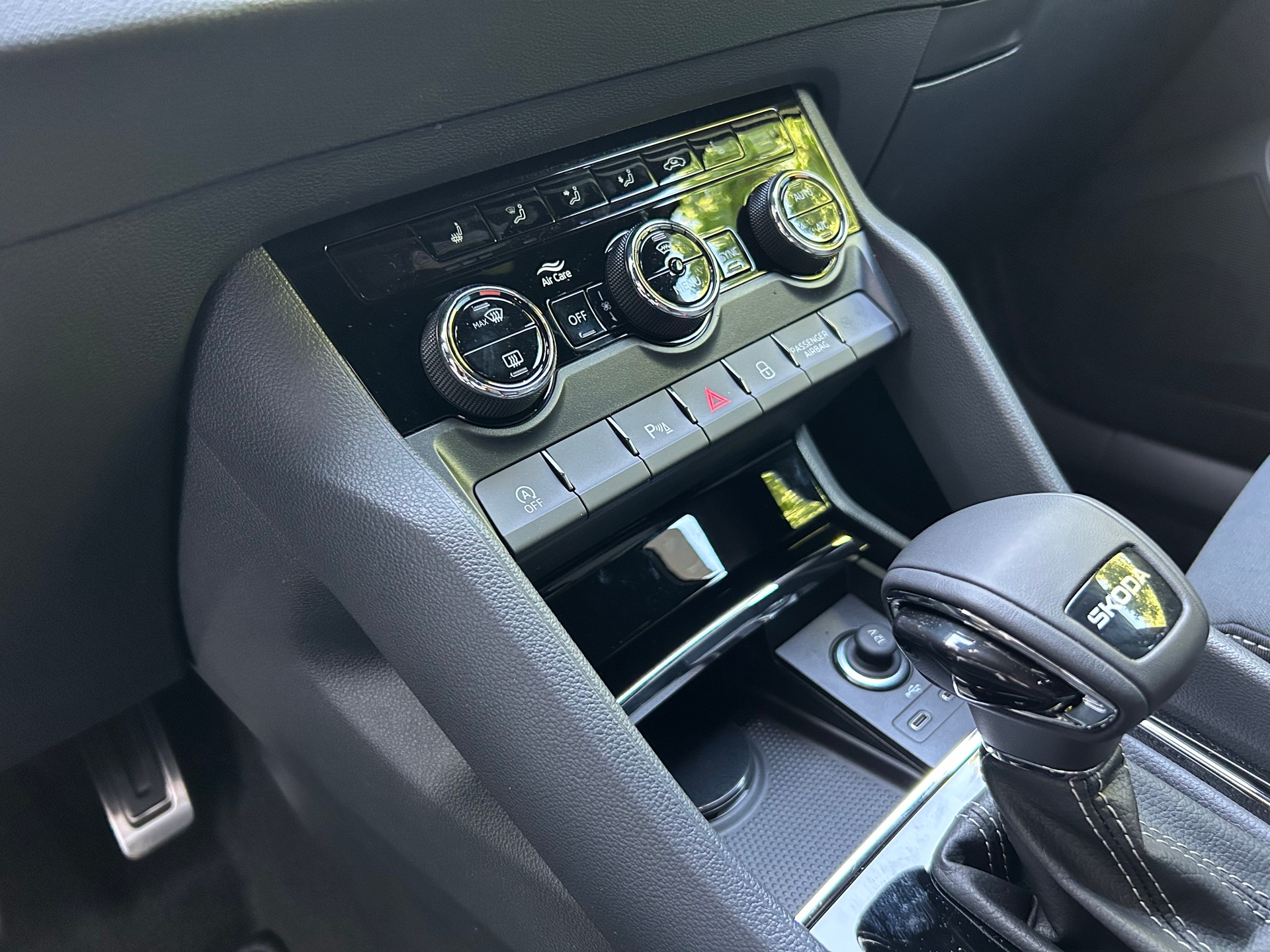 SKODA Karoq 1.5 TSI SportLine DSG-image-11
