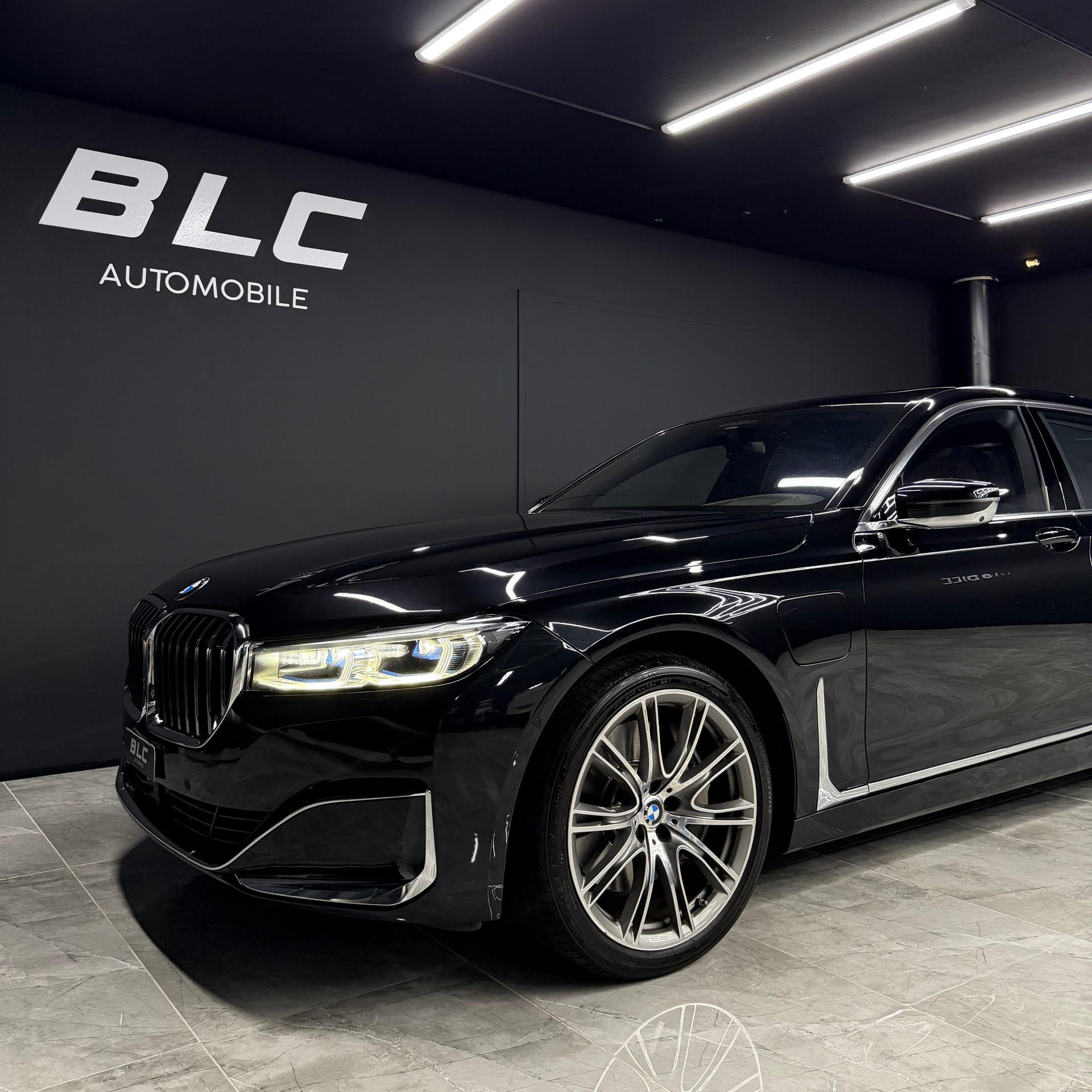 BMW 745Le xDrive Steptronic-image-1