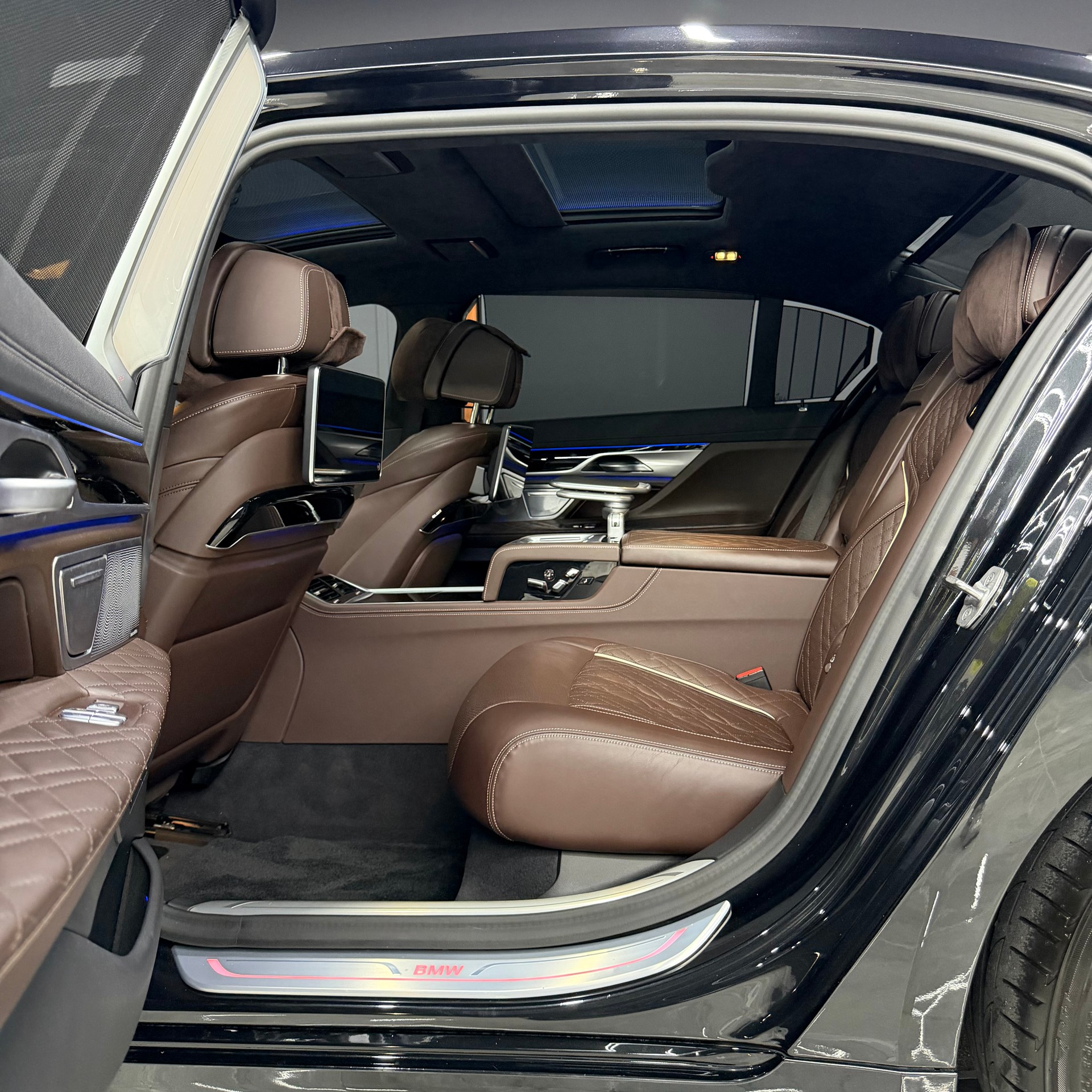 BMW 745Le xDrive Steptronic-image-10