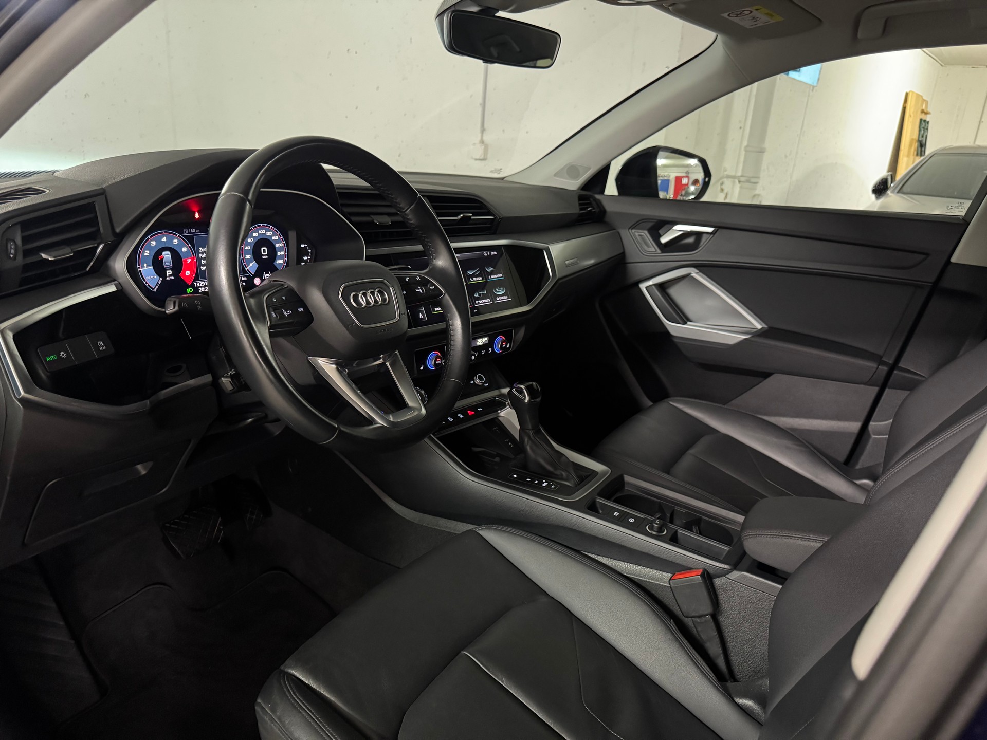 AUDI Q3 Sportback 45 TFSI quattro S-tronic mit AHK-image-9