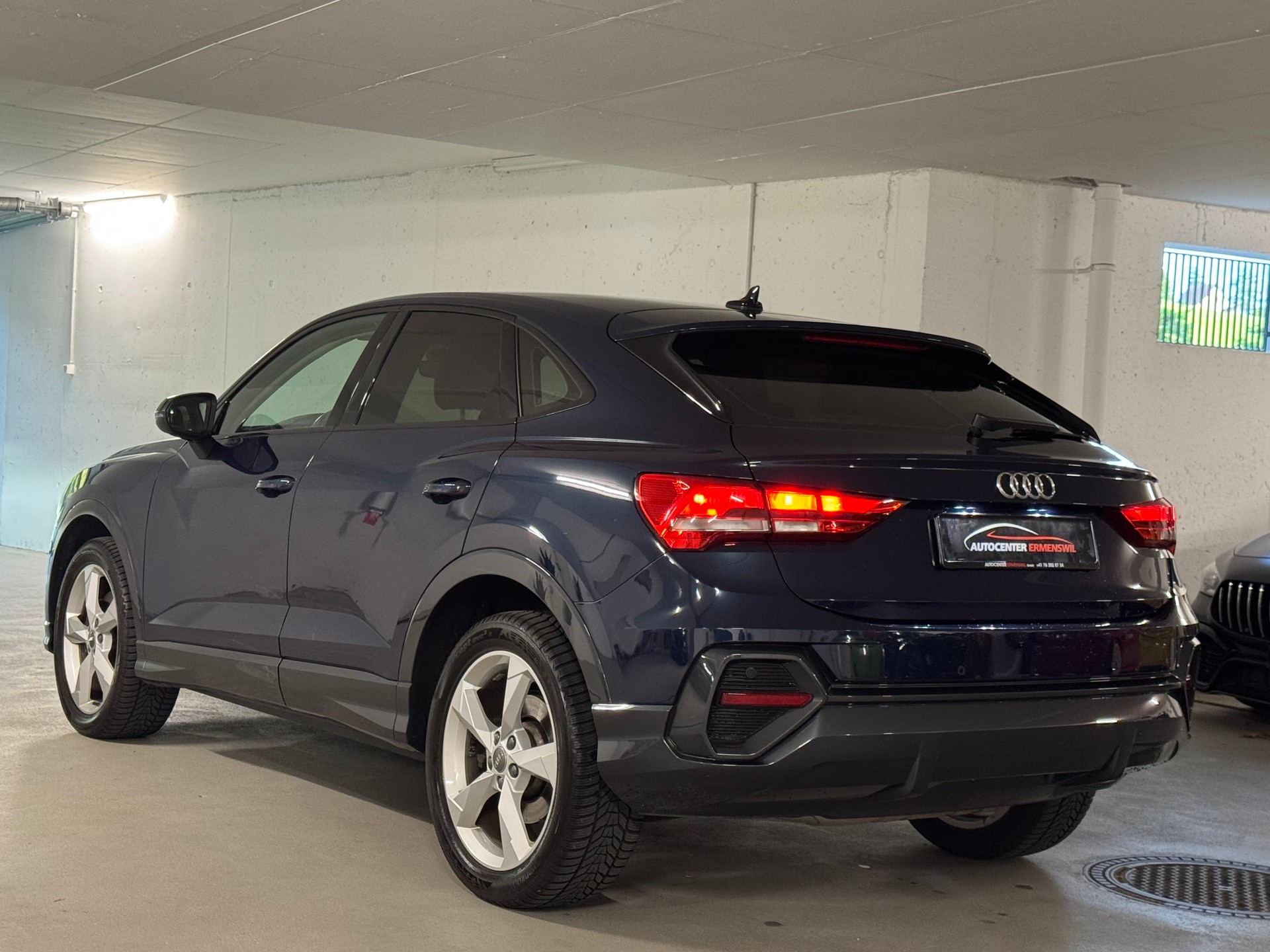 AUDI Q3 Sportback 45 TFSI quattro S-tronic mit AHK-image-4