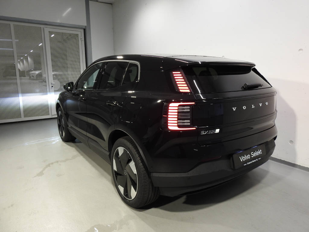 VOLVO EX 30 E60 Twin Ultra Performance AWD-image-3