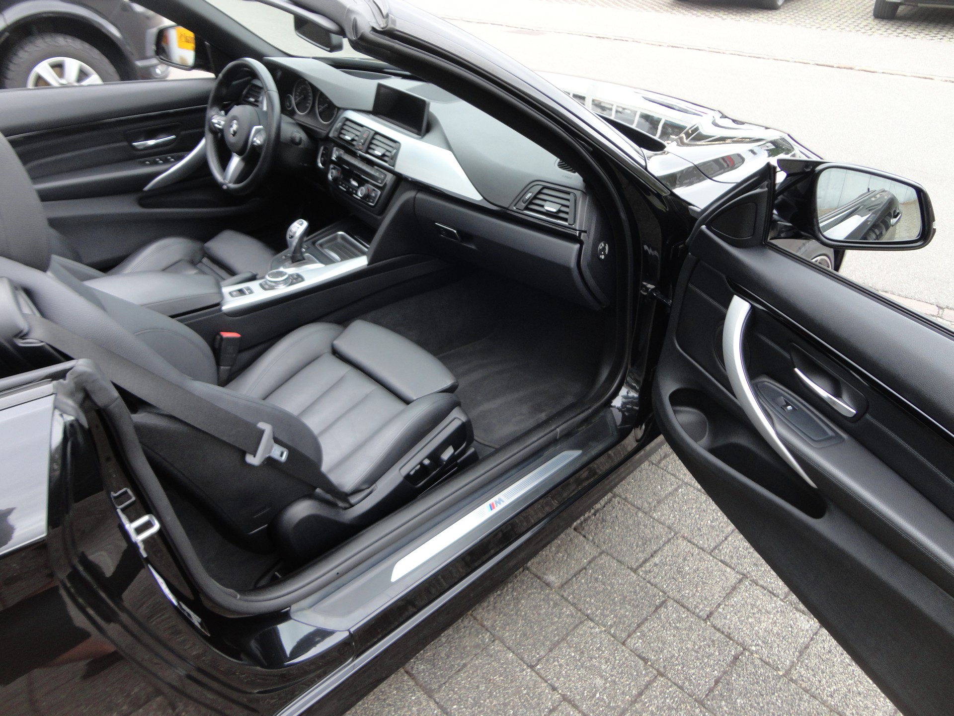 BMW 428i Cabriolet xDrive Sport Line Steptronic-image-13