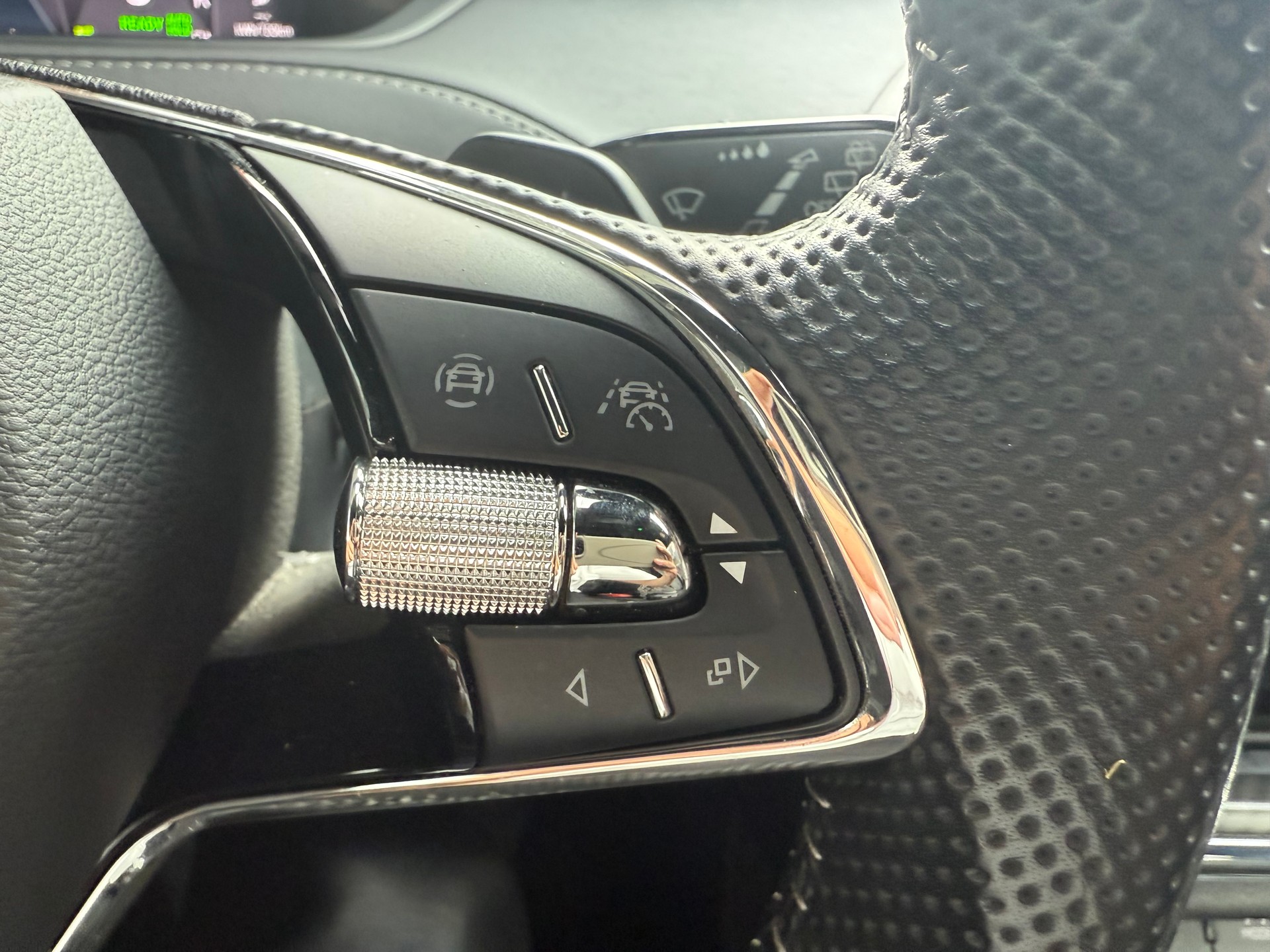 SKODA Enyaq iV 80x SportLine-image-25