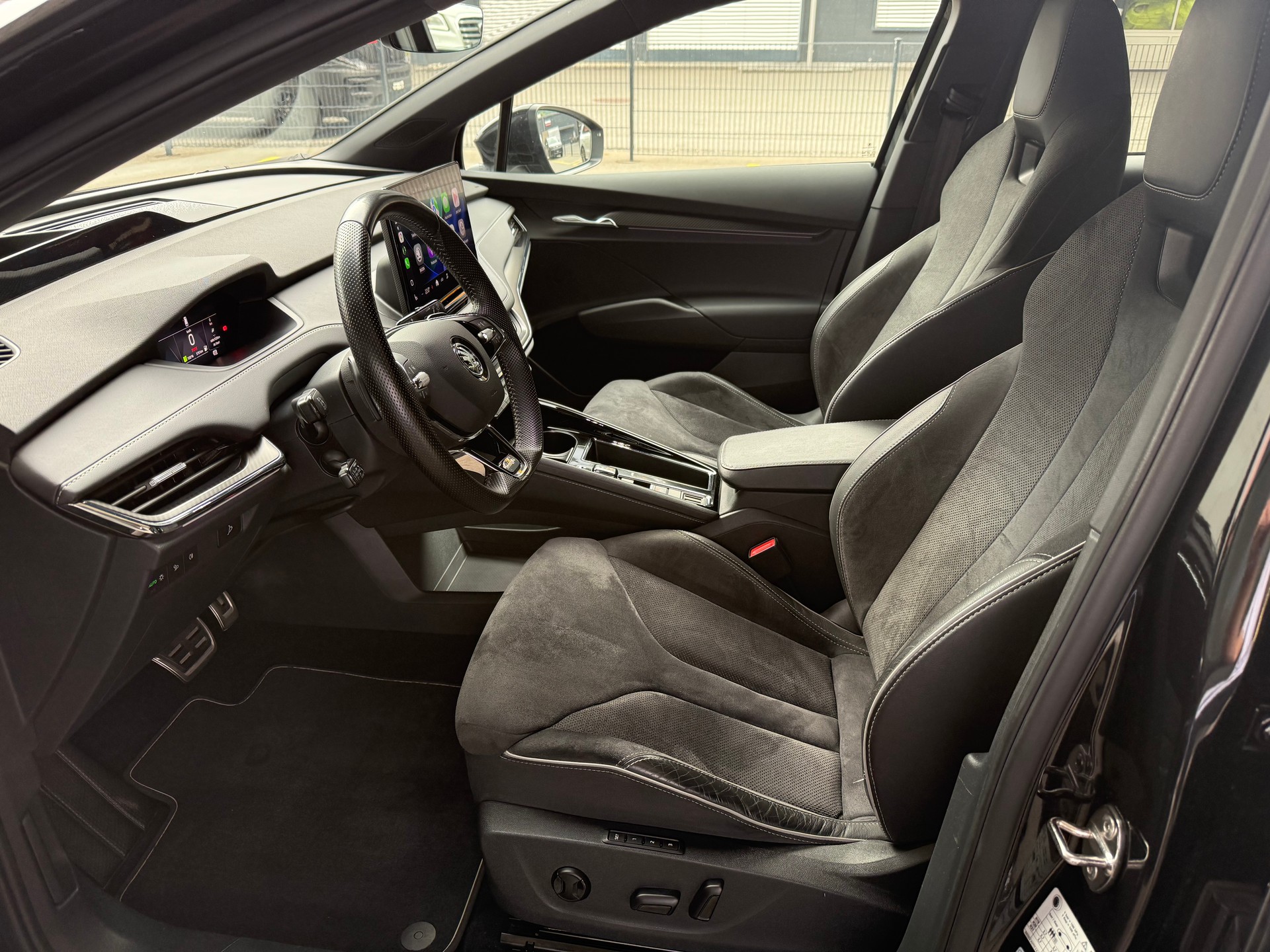 SKODA Enyaq iV 80x SportLine-image-9