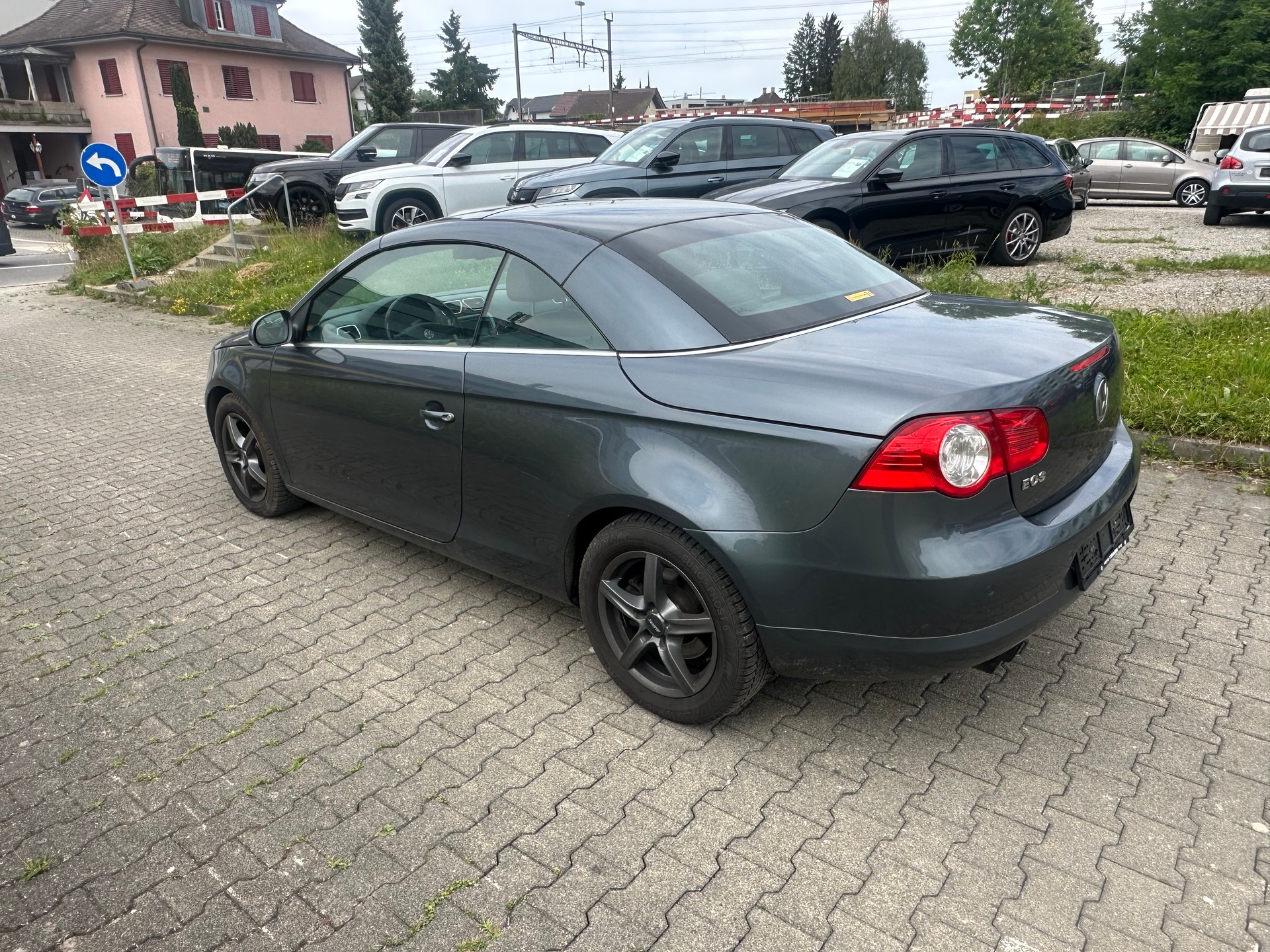 VW Eos 2.0 FSI Turbo-image-2