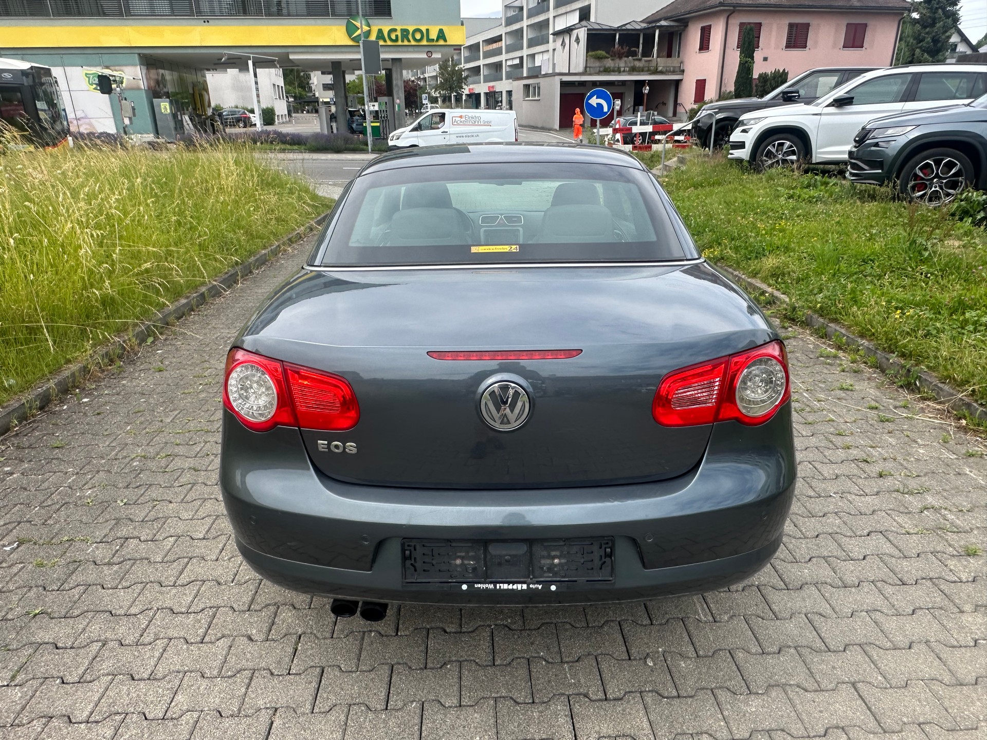 VW Eos 2.0 FSI Turbo-image-3