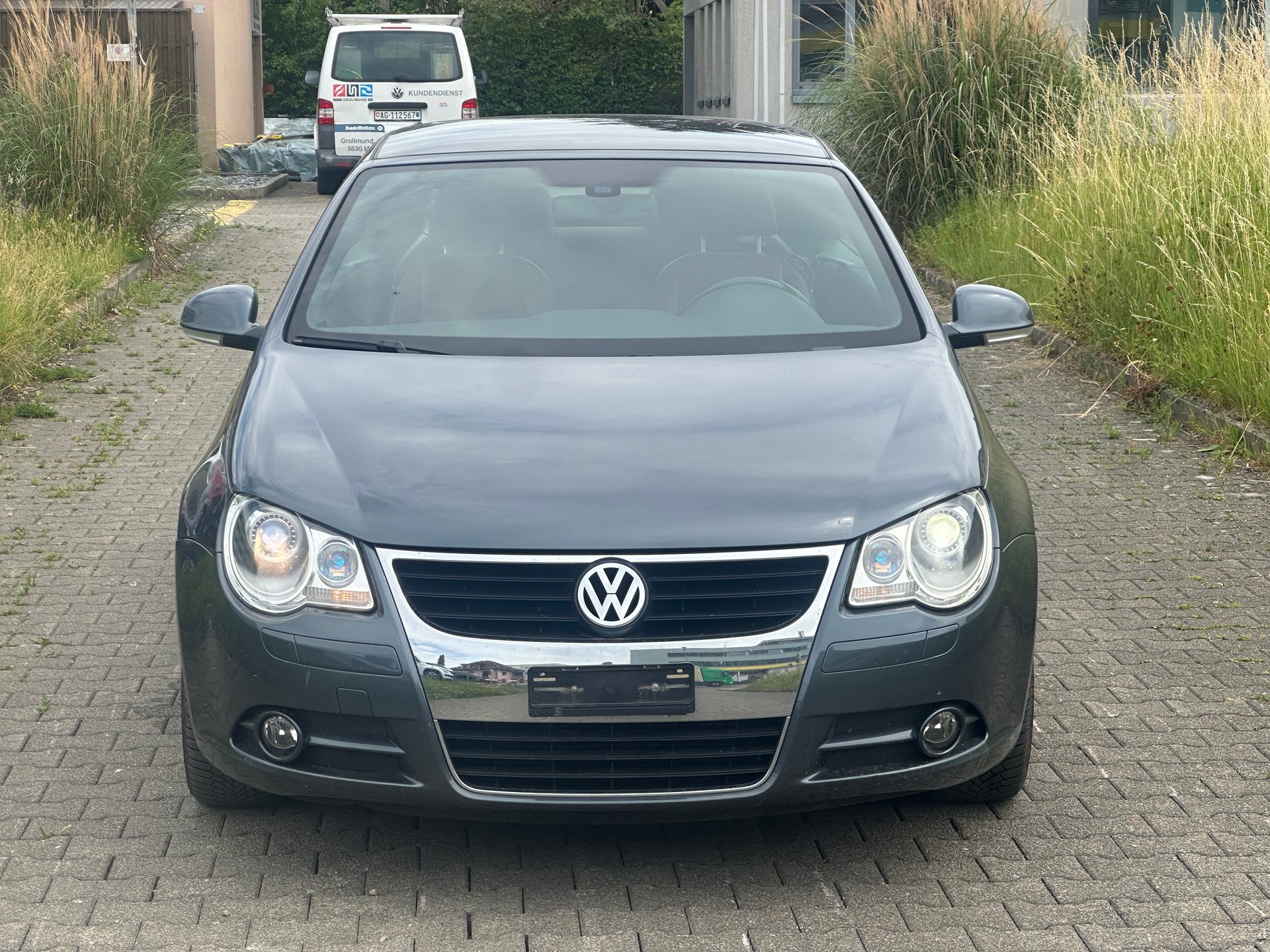 VW Eos 2.0 FSI Turbo-image-0